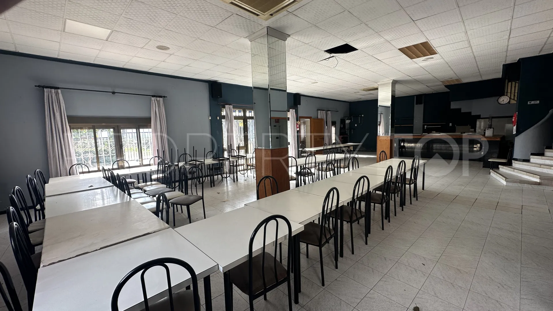 5 bedrooms commercial premises for sale in Tormos