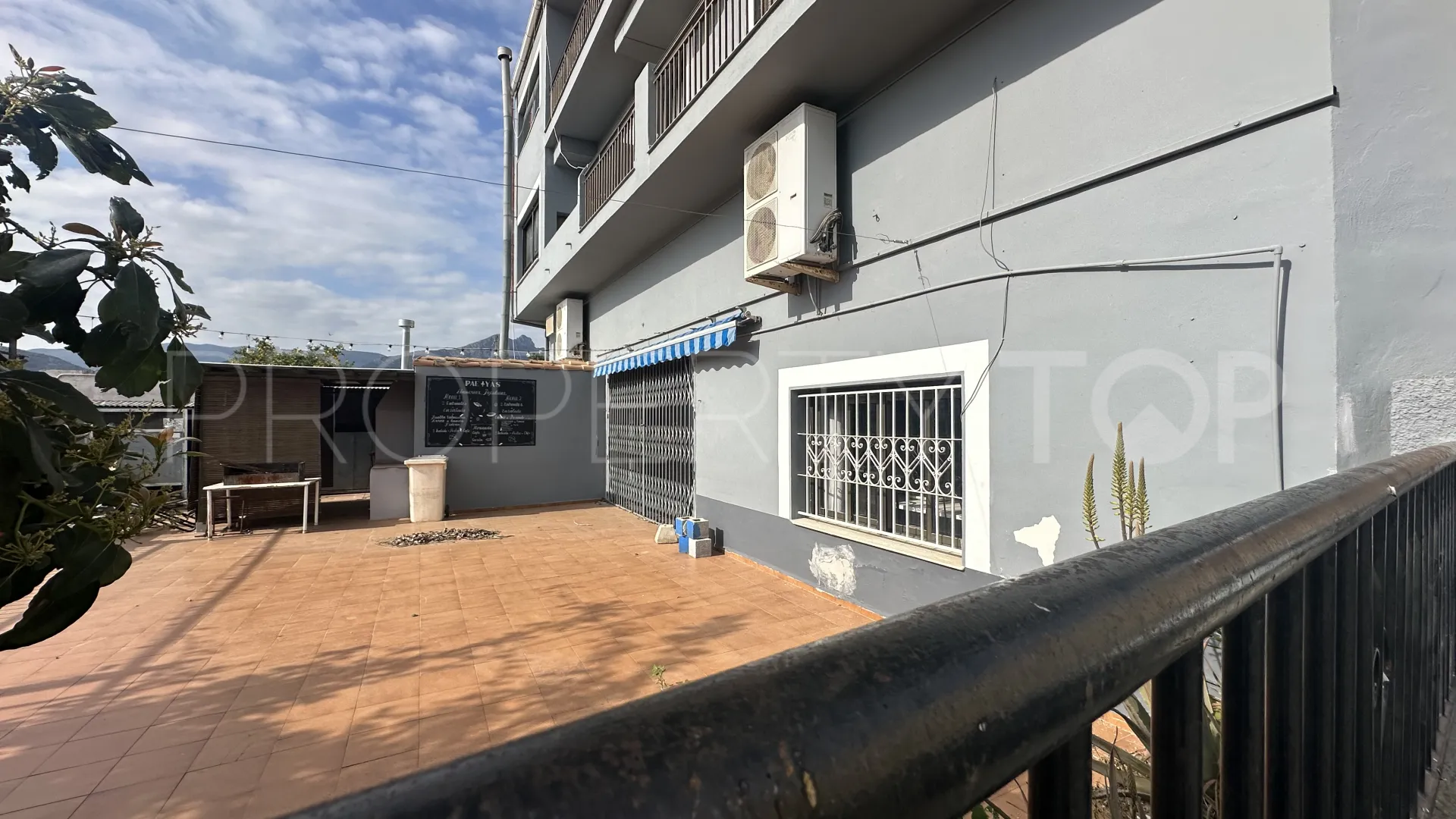 5 bedrooms commercial premises for sale in Tormos