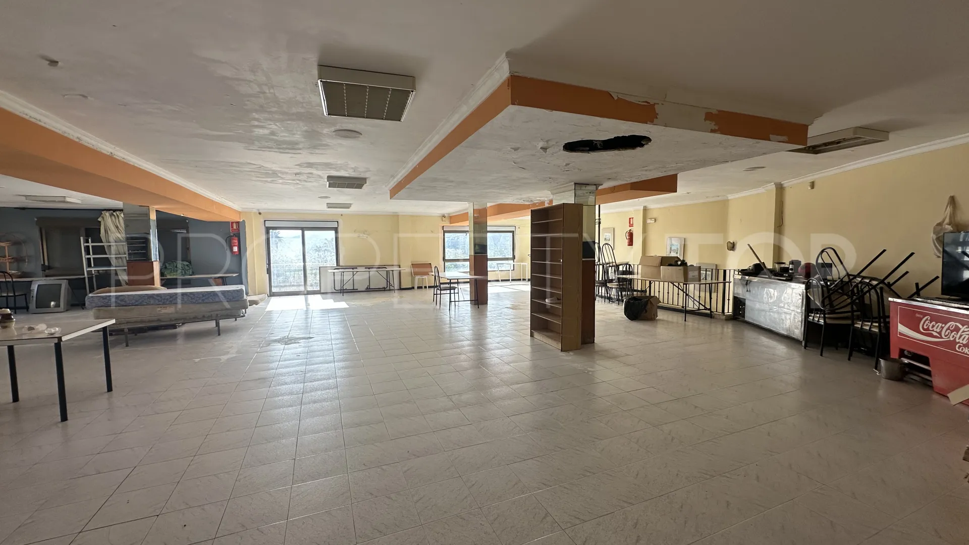 5 bedrooms commercial premises for sale in Tormos