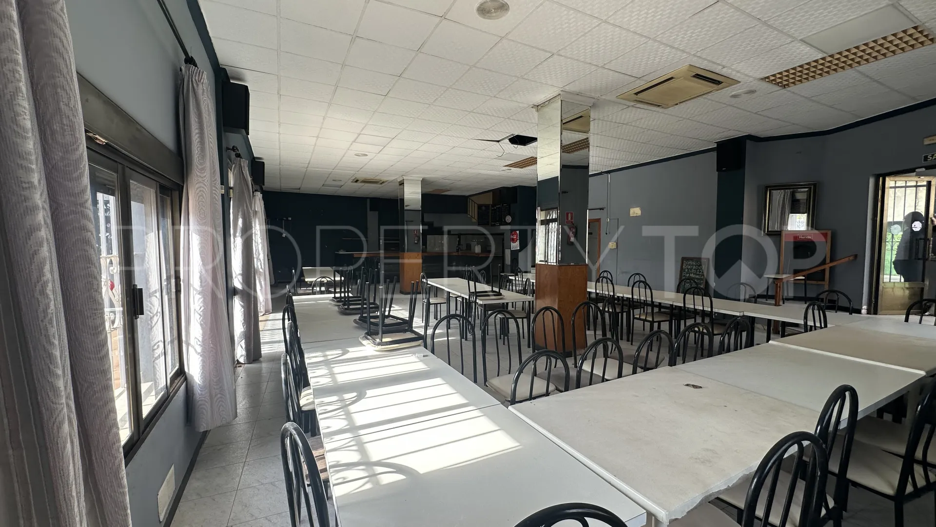 5 bedrooms commercial premises for sale in Tormos