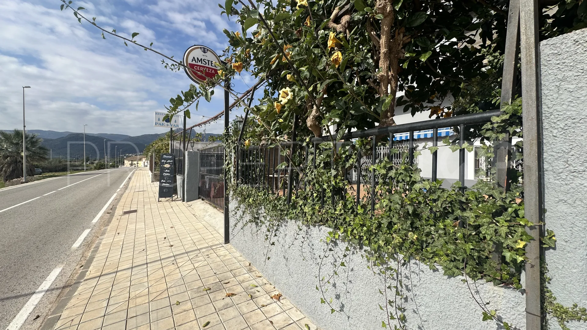 5 bedrooms commercial premises for sale in Tormos