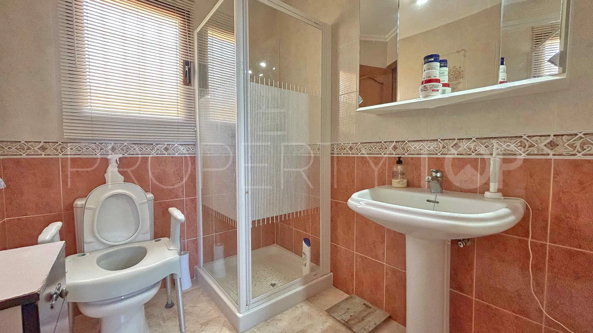 Buy Ráfol de Almunia 5 bedrooms villa