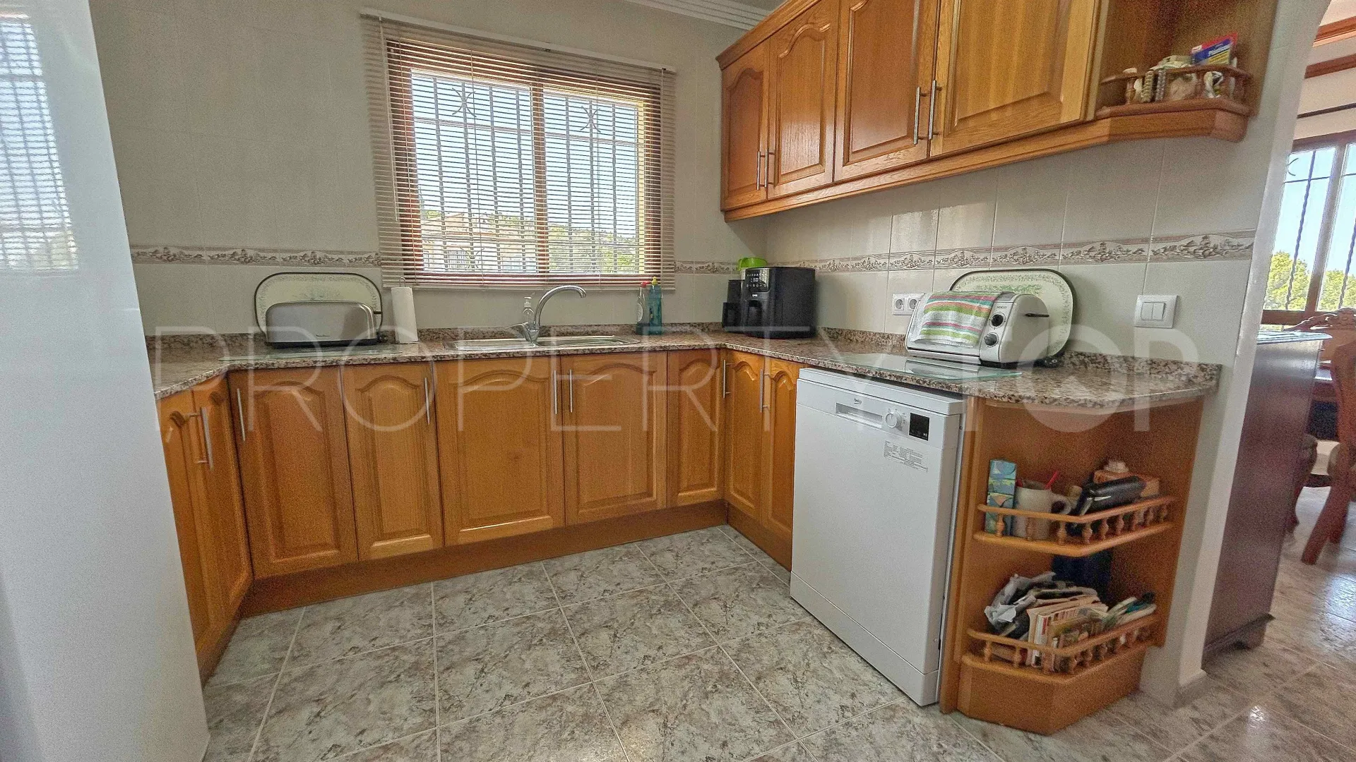 Buy Ráfol de Almunia 5 bedrooms villa