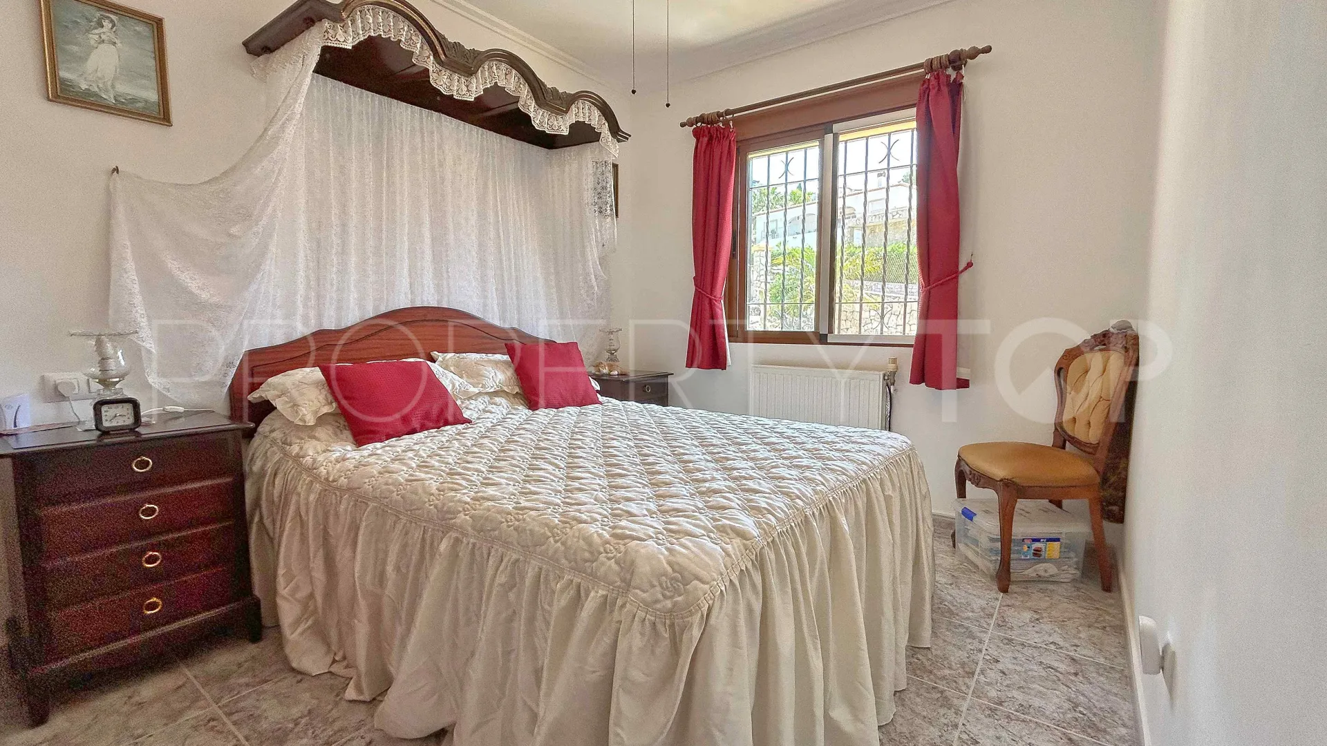 Buy Ráfol de Almunia 5 bedrooms villa