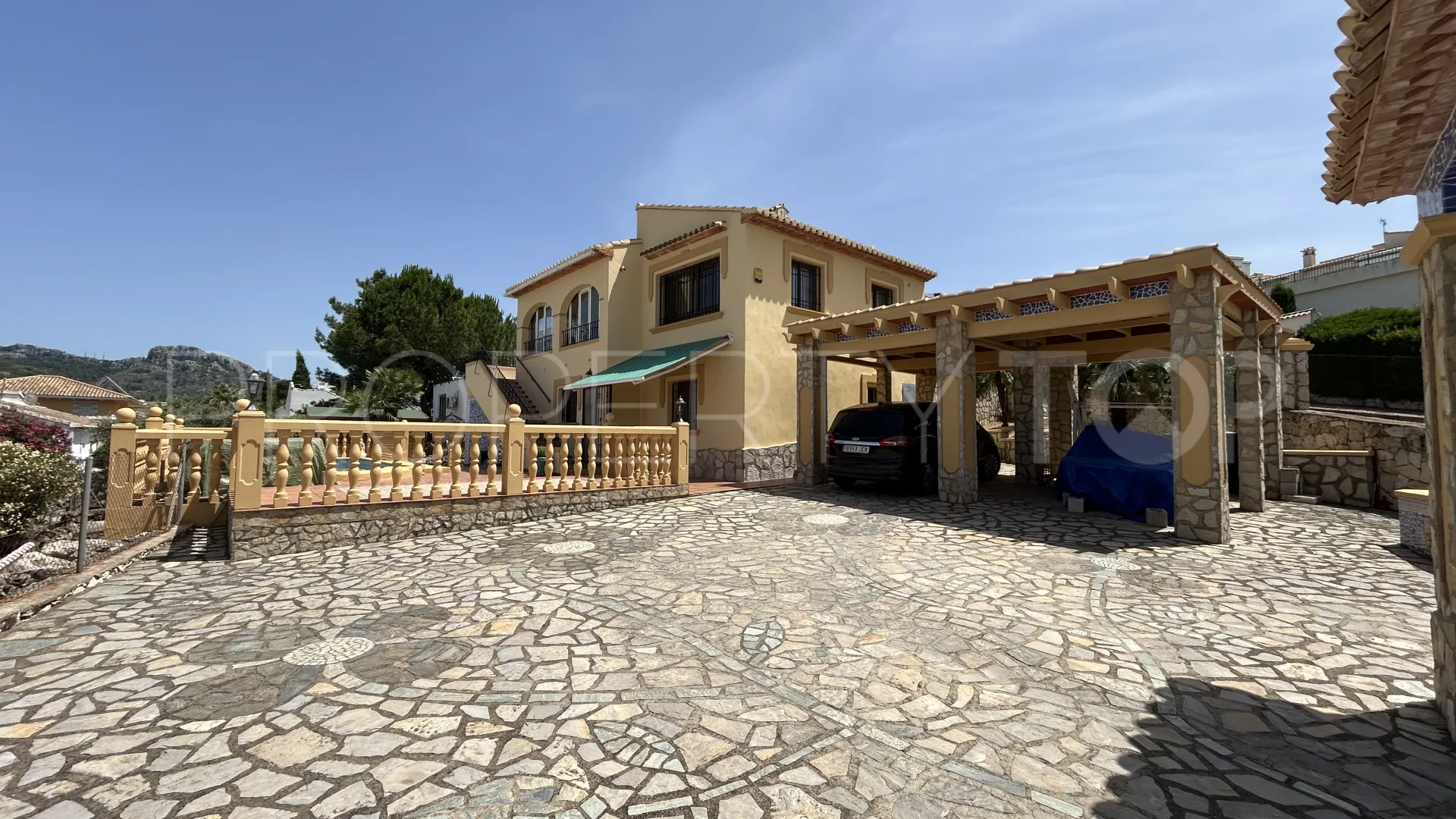 Buy Ráfol de Almunia 5 bedrooms villa