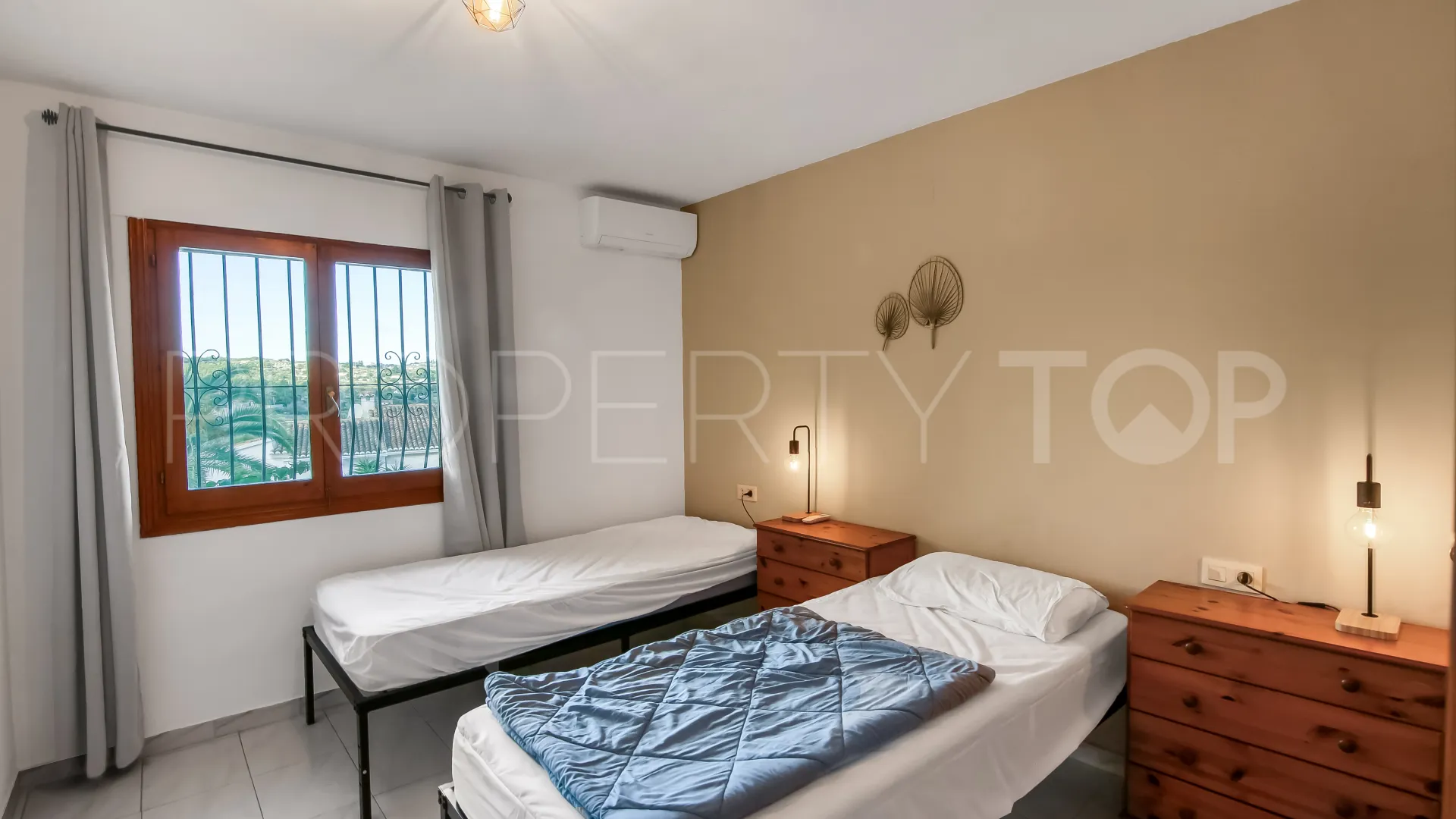 For sale villa in Moraira