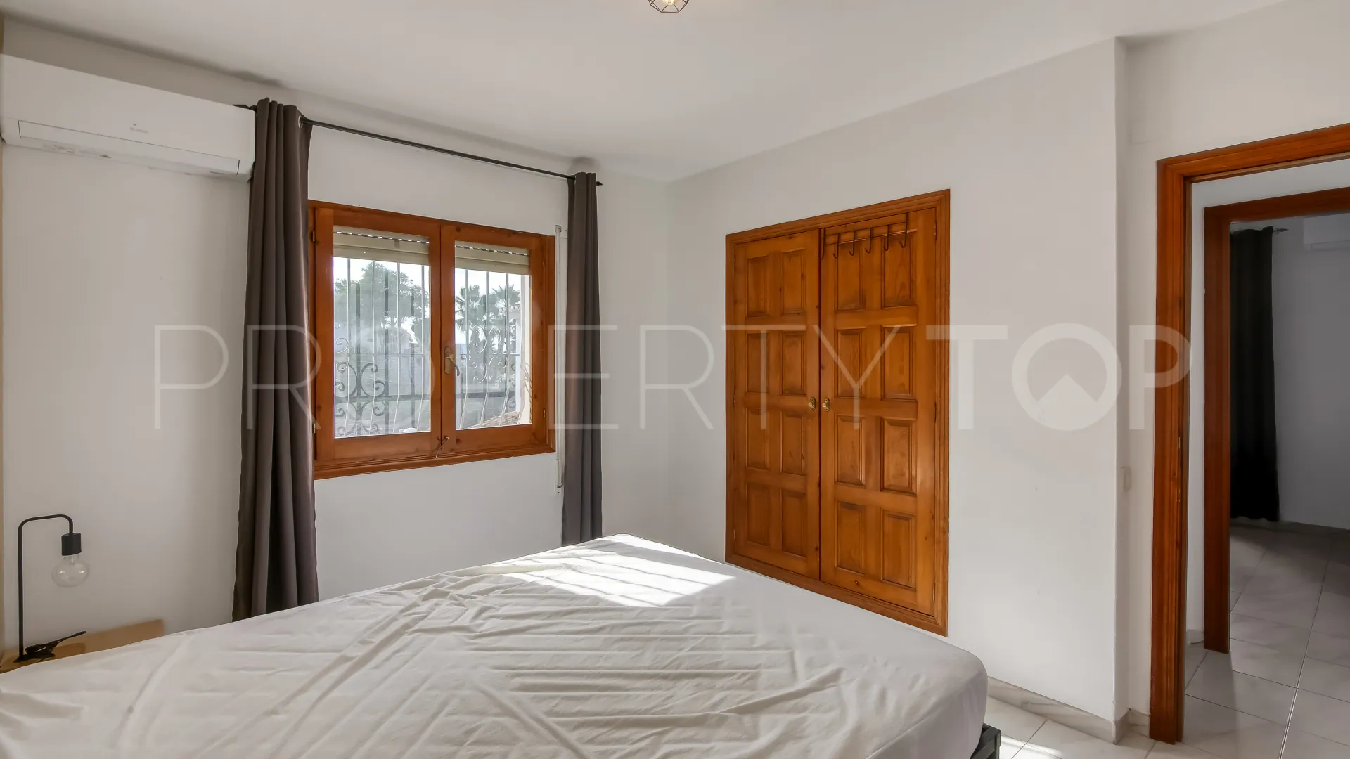 For sale villa in Moraira