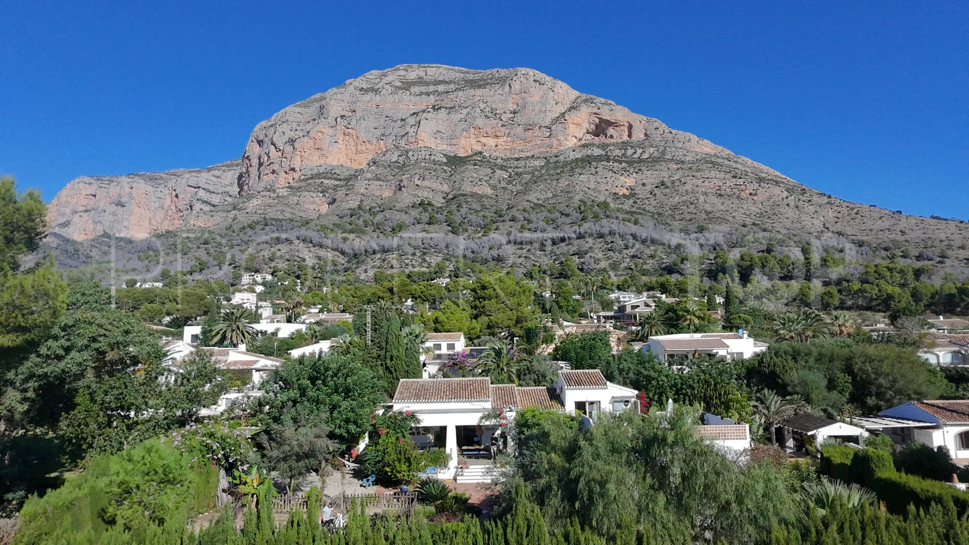Jávea, villa con 5 dormitorios en venta