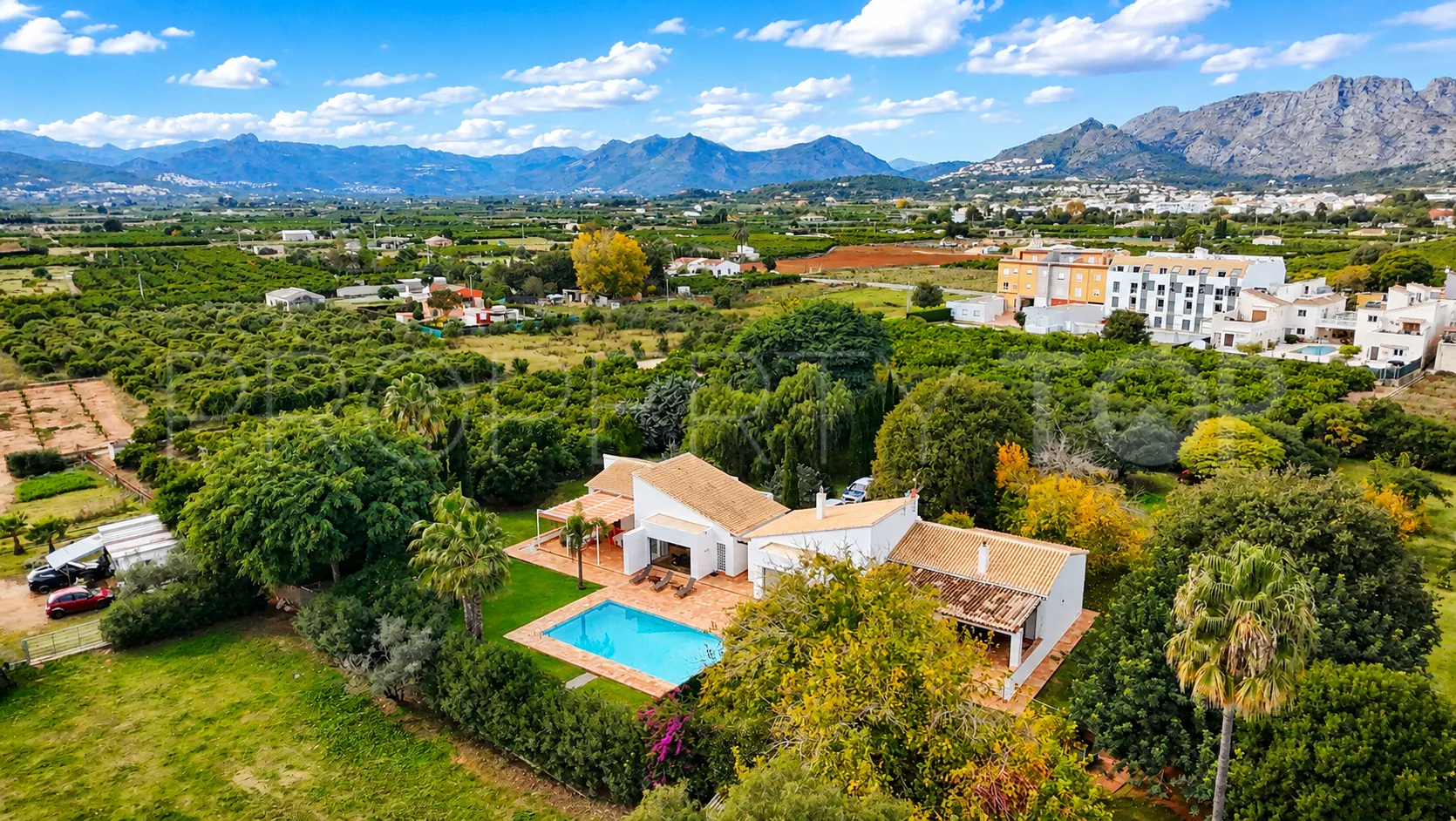 Villa with 5 bedrooms for sale in Ondara