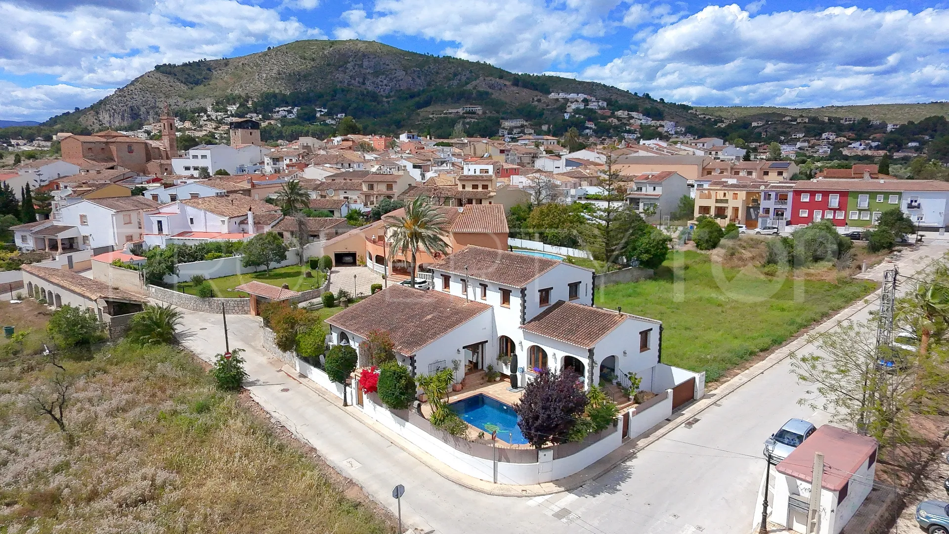 For sale 6 bedrooms villa in Alcalali