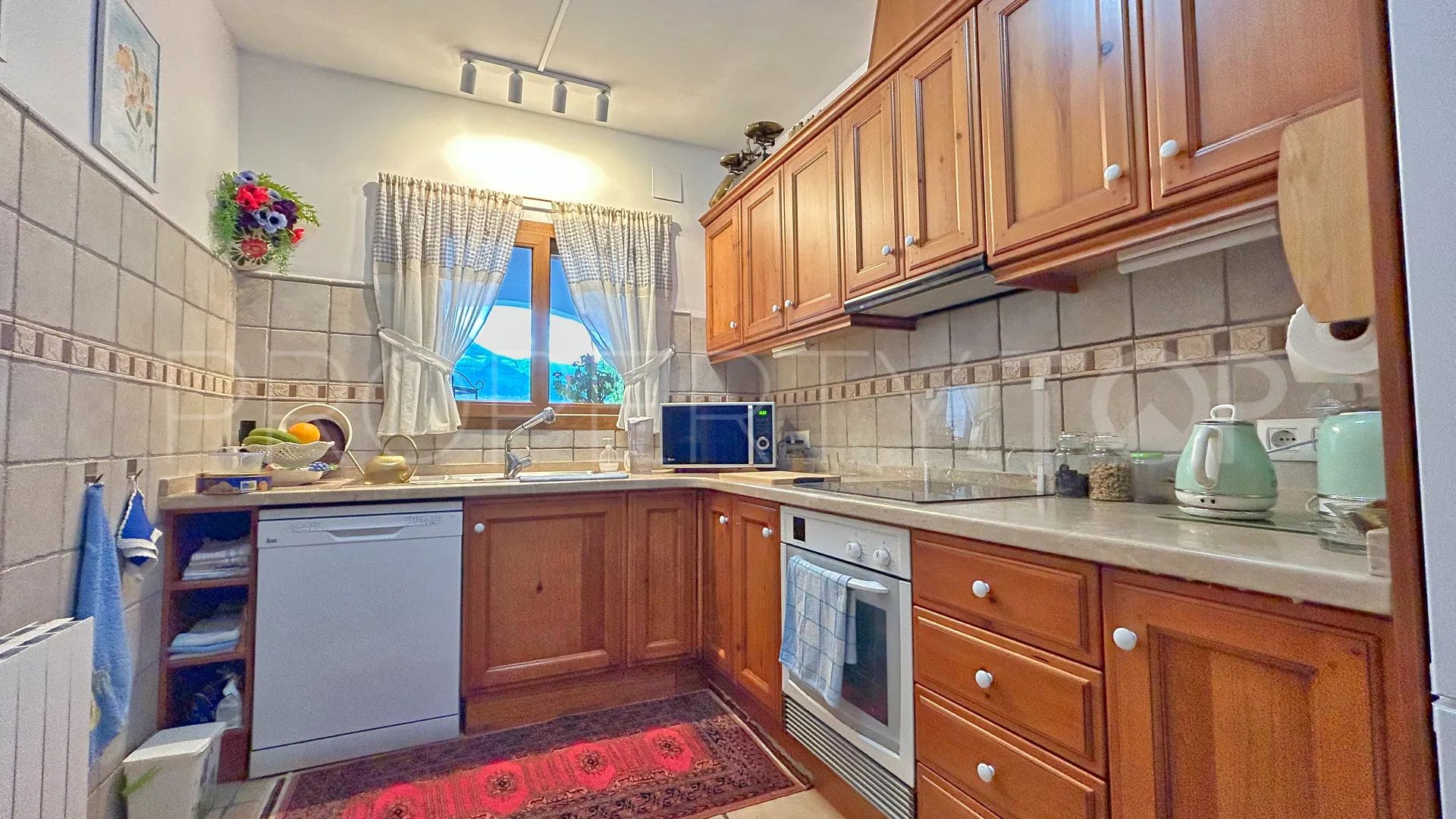 For sale 6 bedrooms villa in Alcalali