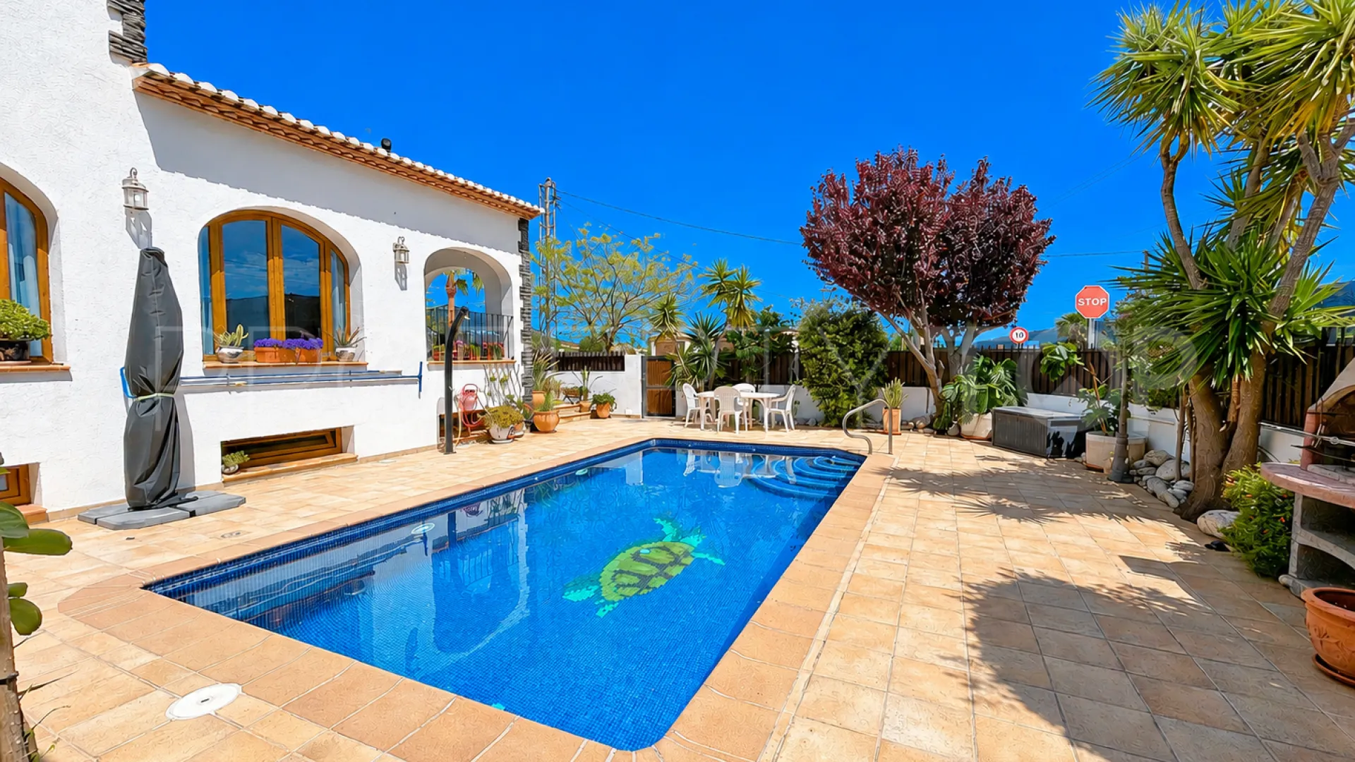 For sale 6 bedrooms villa in Alcalali