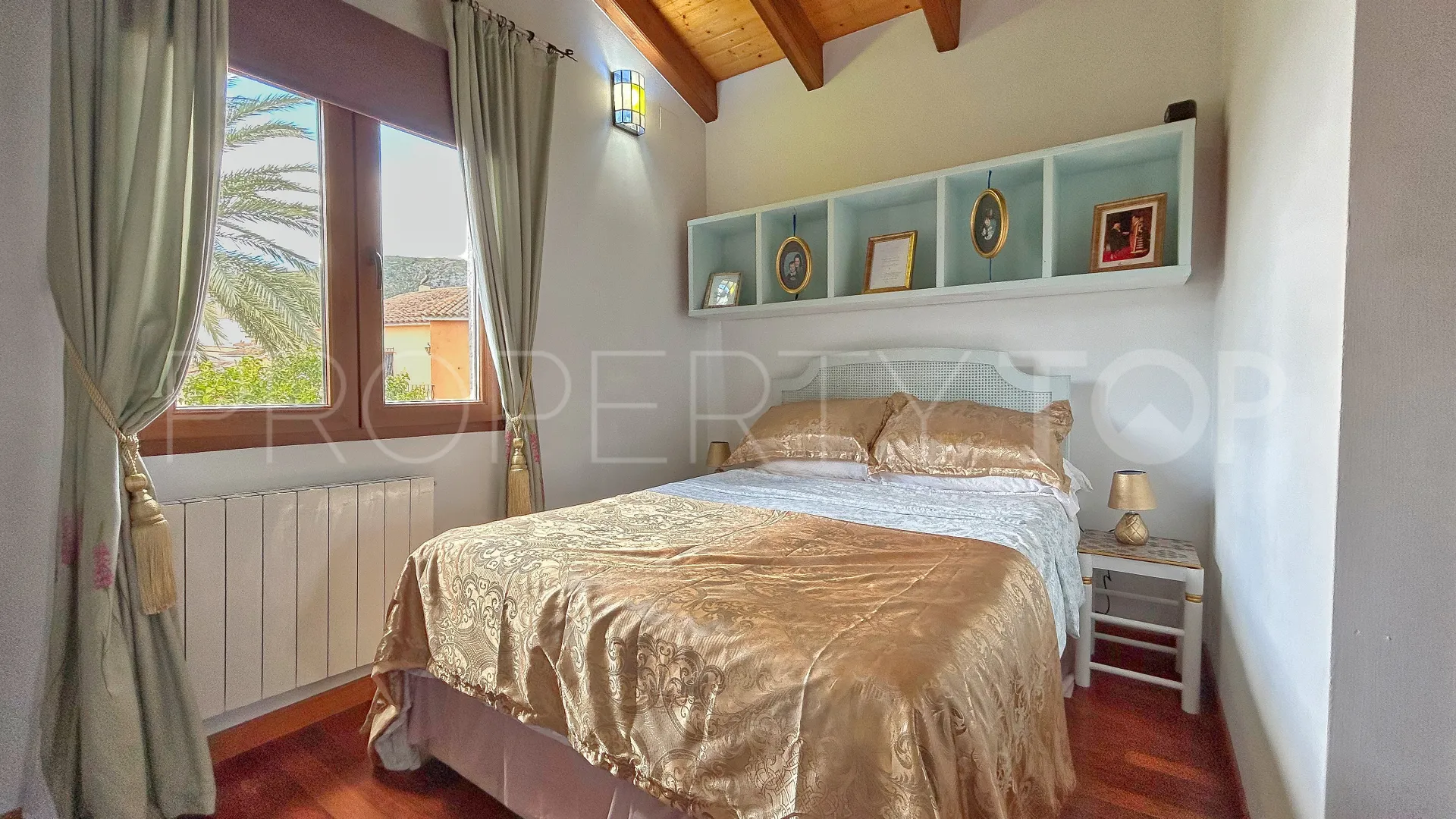 For sale 6 bedrooms villa in Alcalali