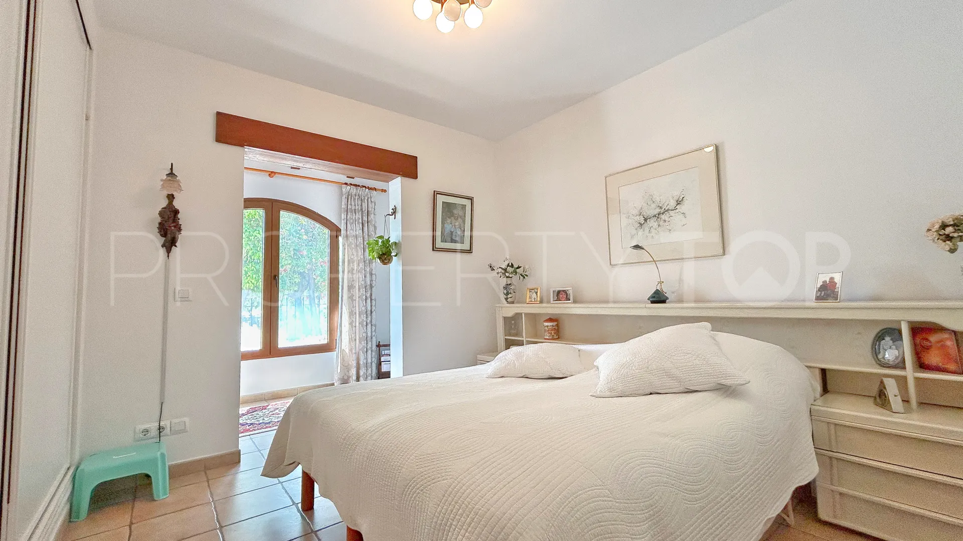 For sale 6 bedrooms villa in Alcalali