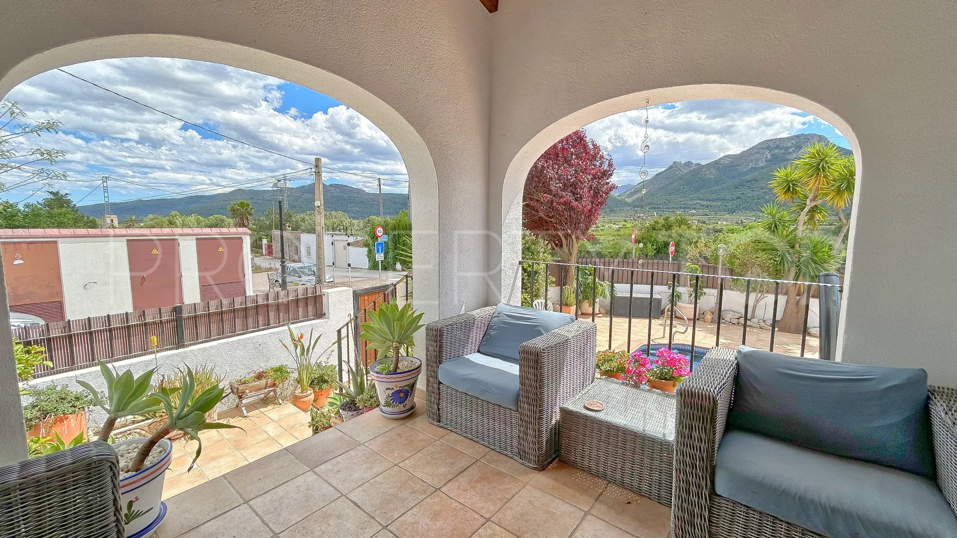 For sale 6 bedrooms villa in Alcalali