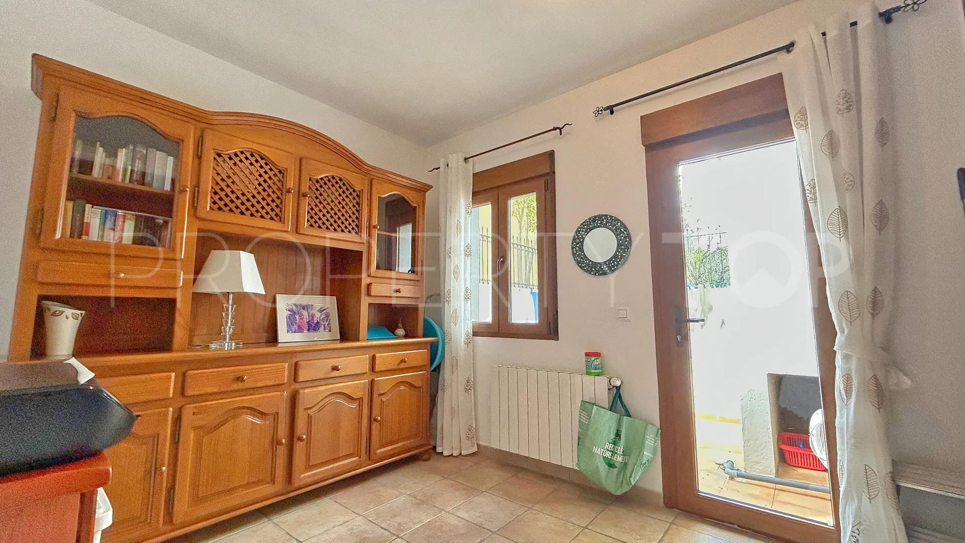 For sale 6 bedrooms villa in Alcalali