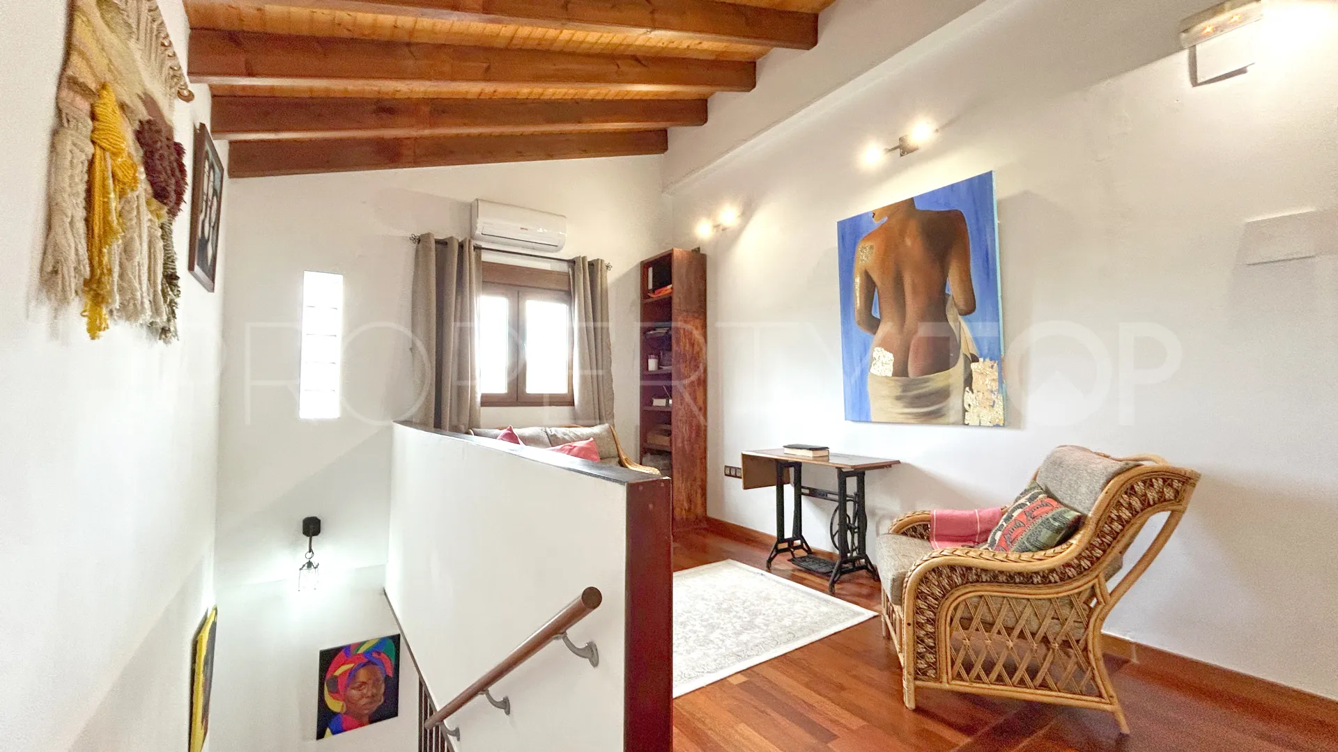 For sale 6 bedrooms villa in Alcalali