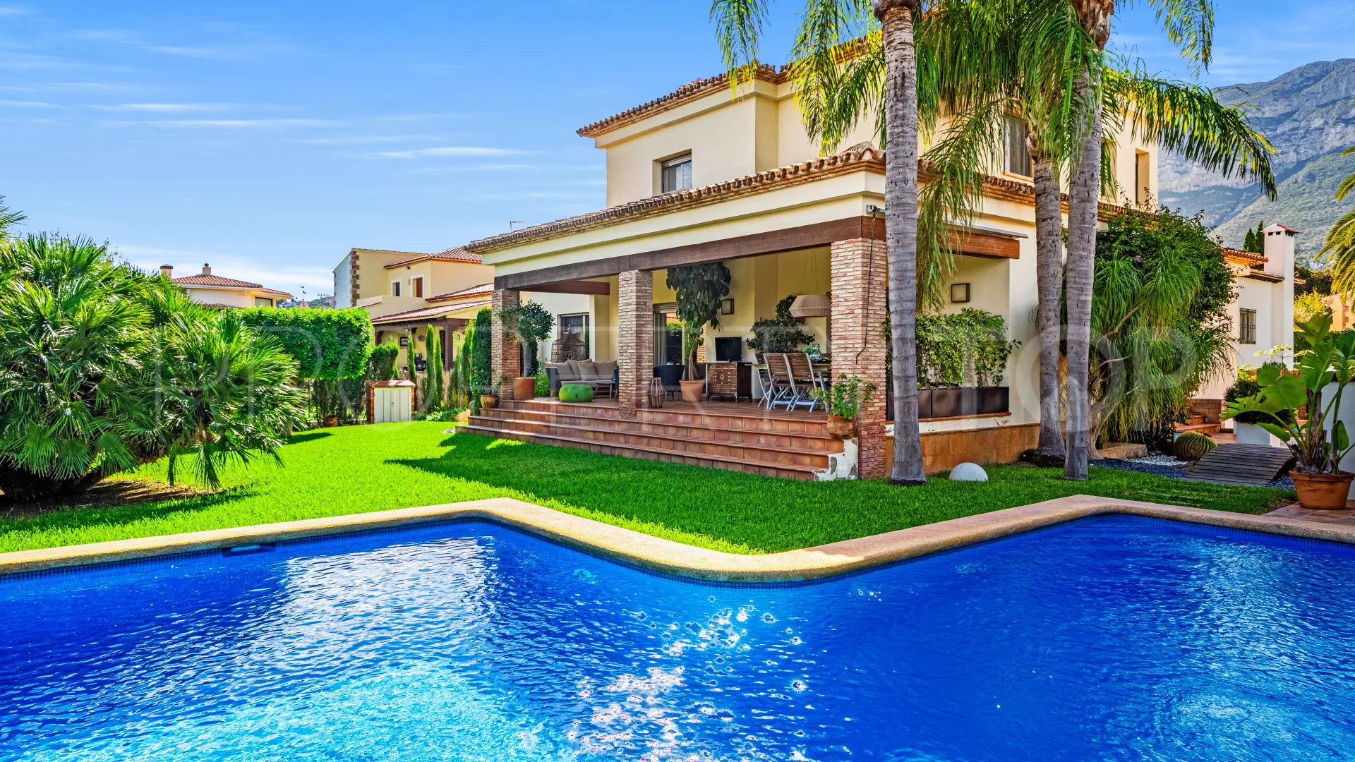 Villa with 6 bedrooms for sale in Montgo