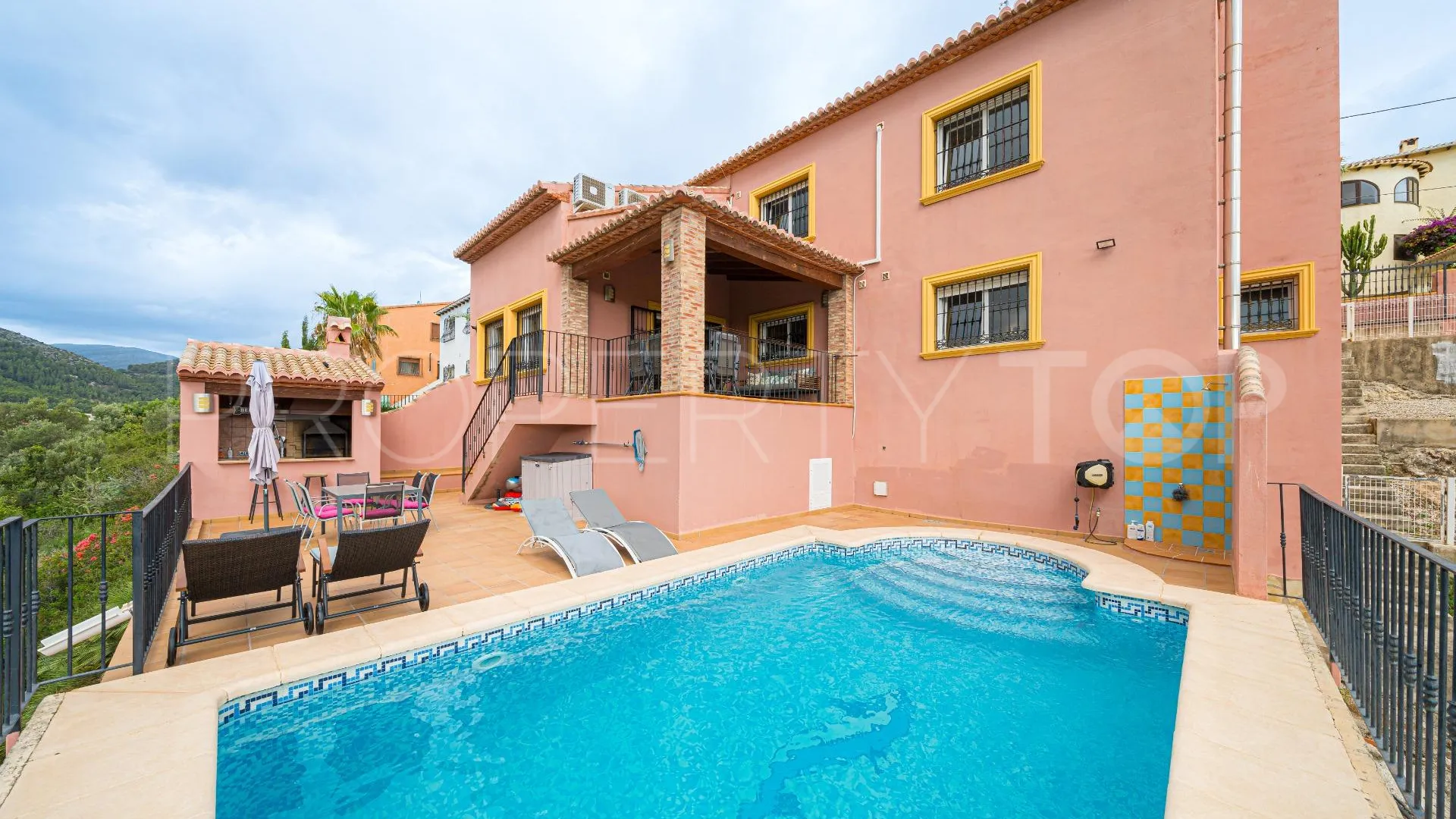For sale villa in Orba