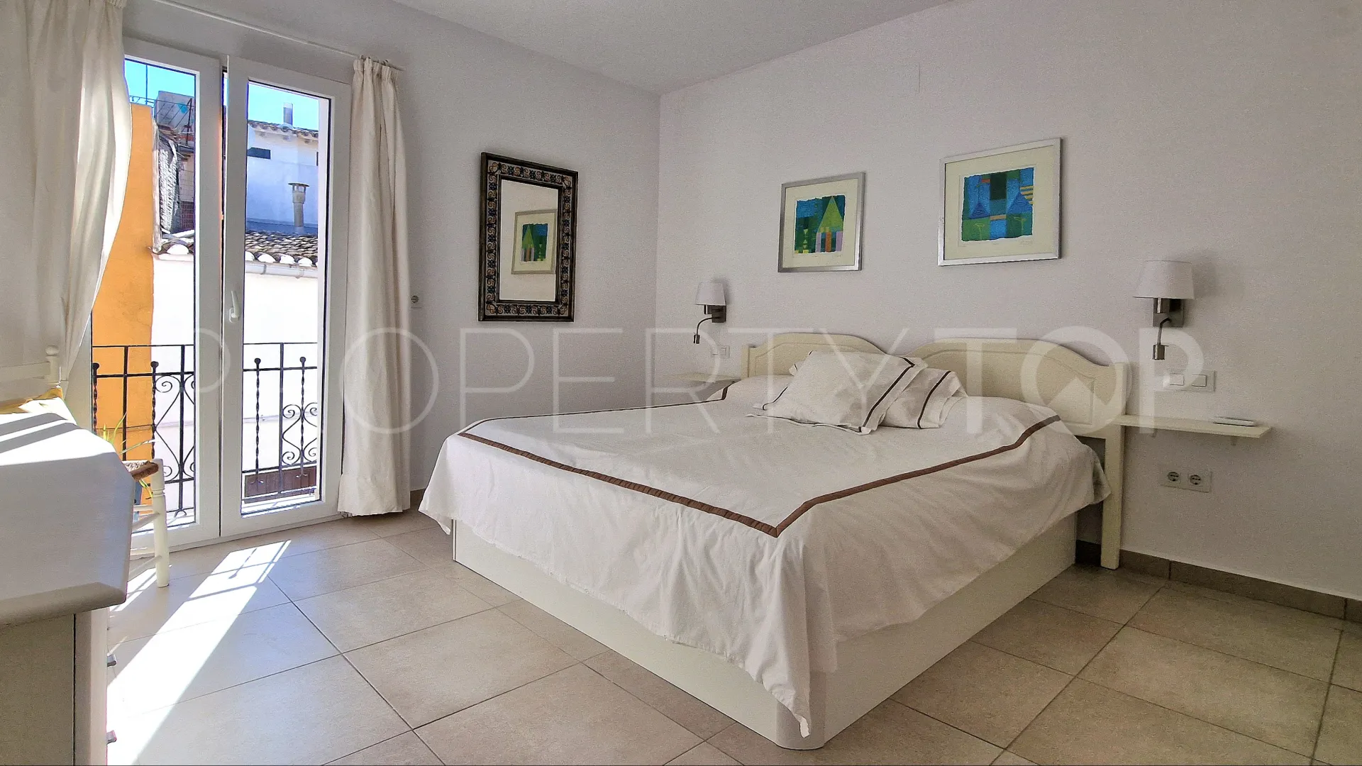 For sale 5 bedrooms town house in Teulada