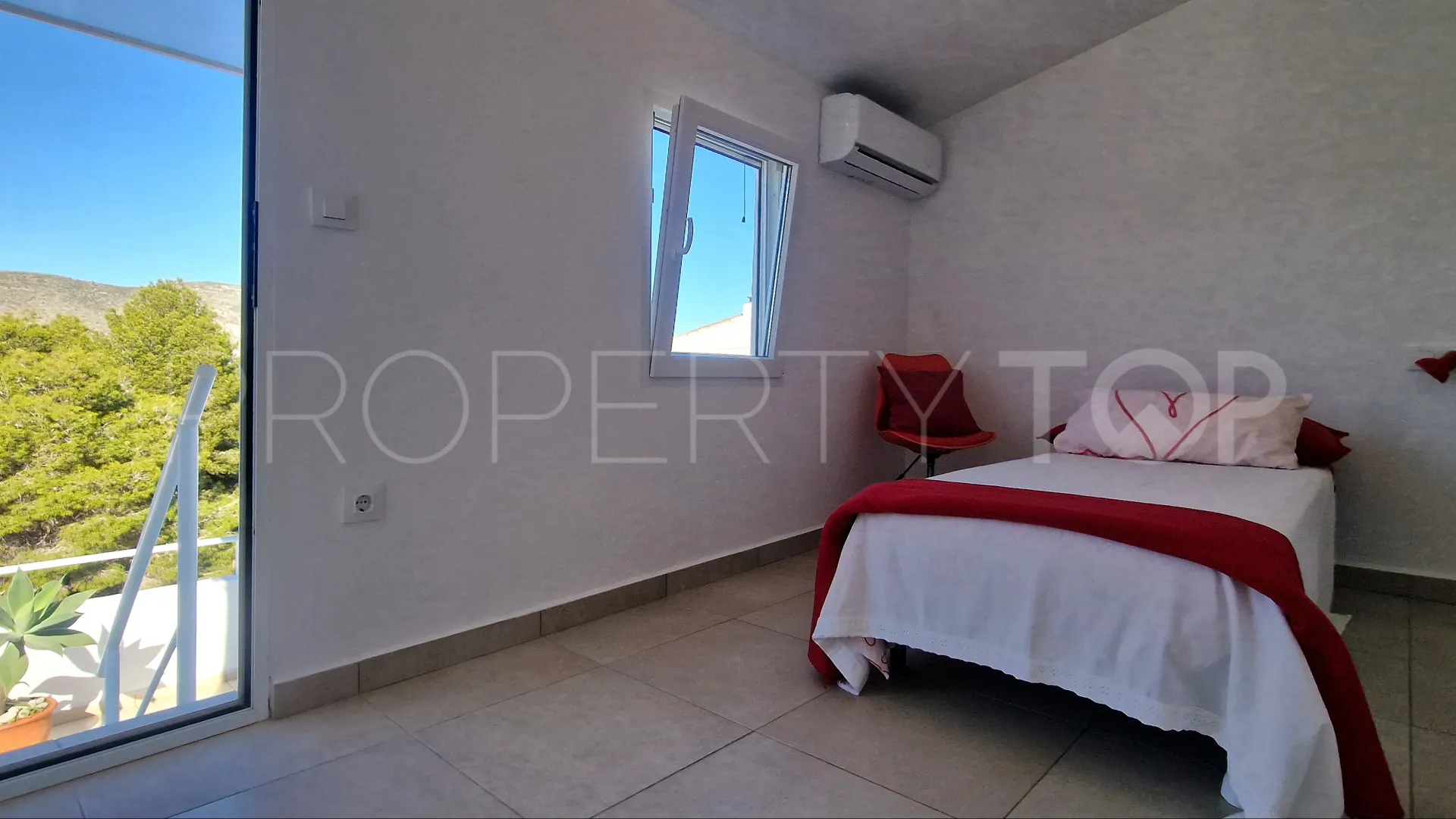 For sale 5 bedrooms town house in Teulada
