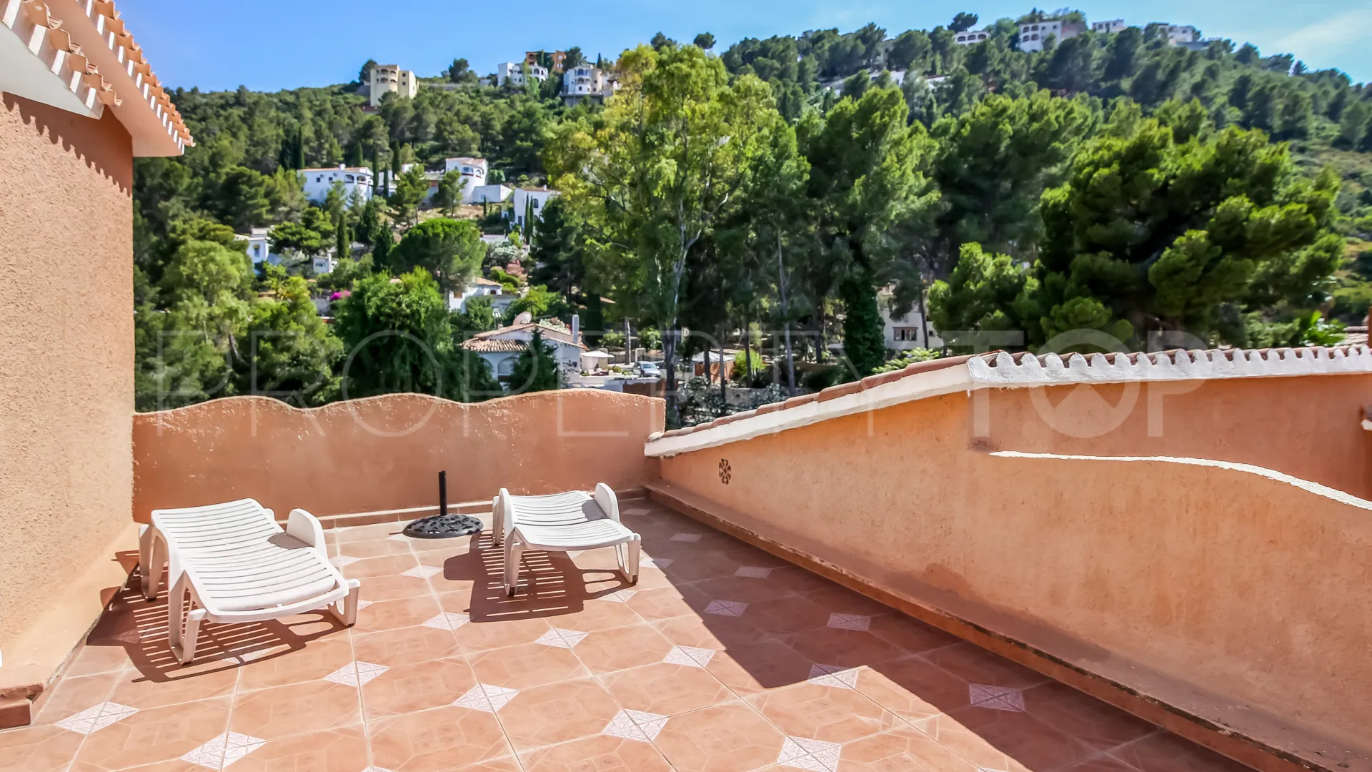 Hotel en venta en Oliva