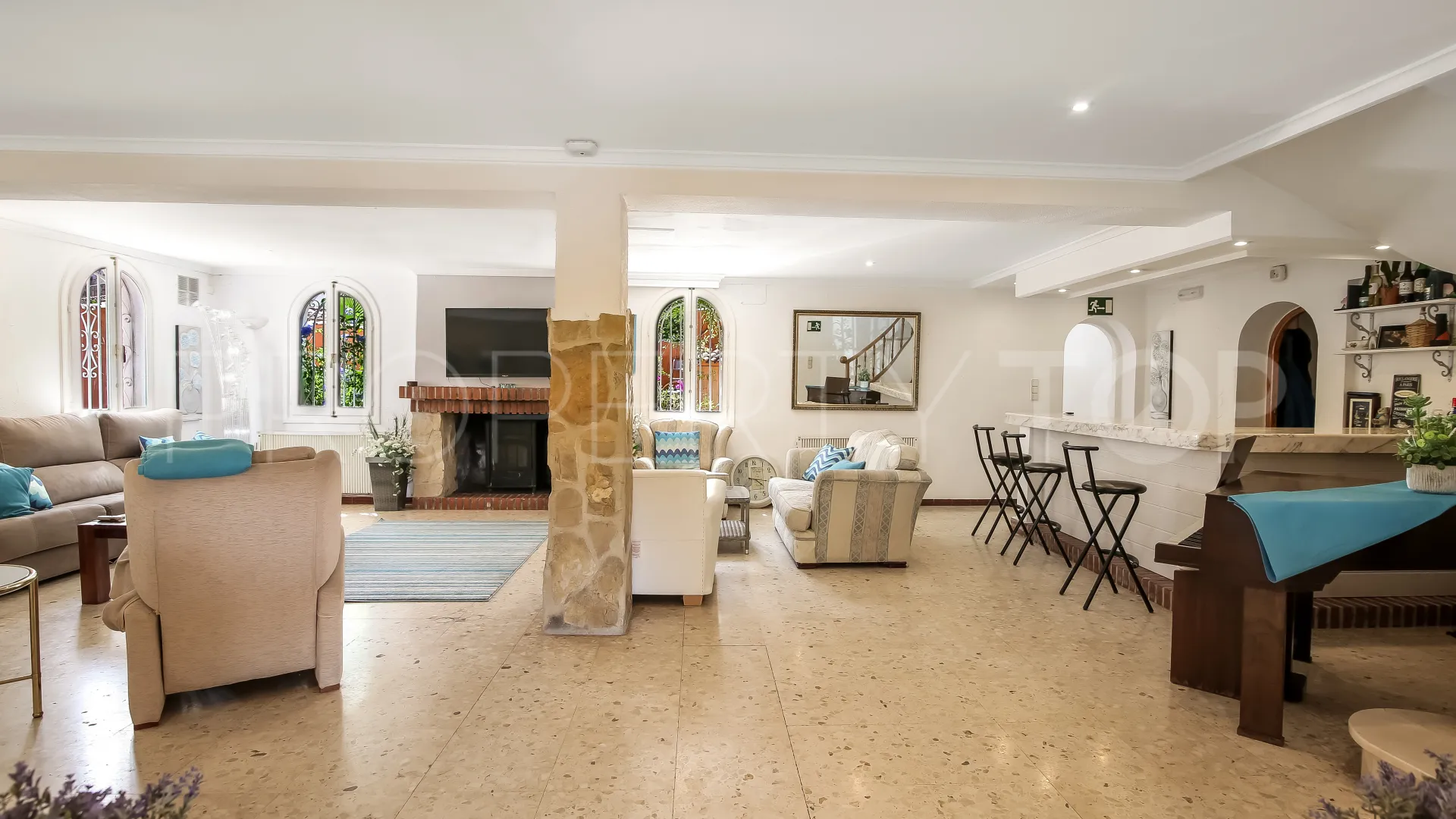 Hotel en venta en Oliva