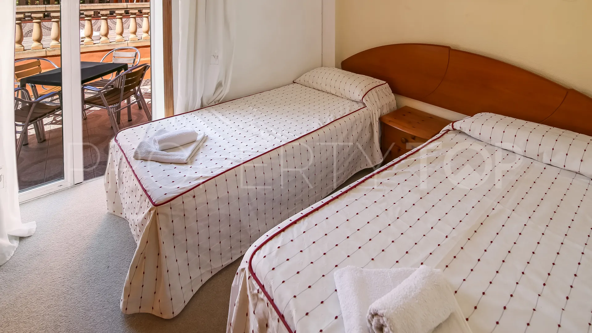 Hotel en venta en Oliva