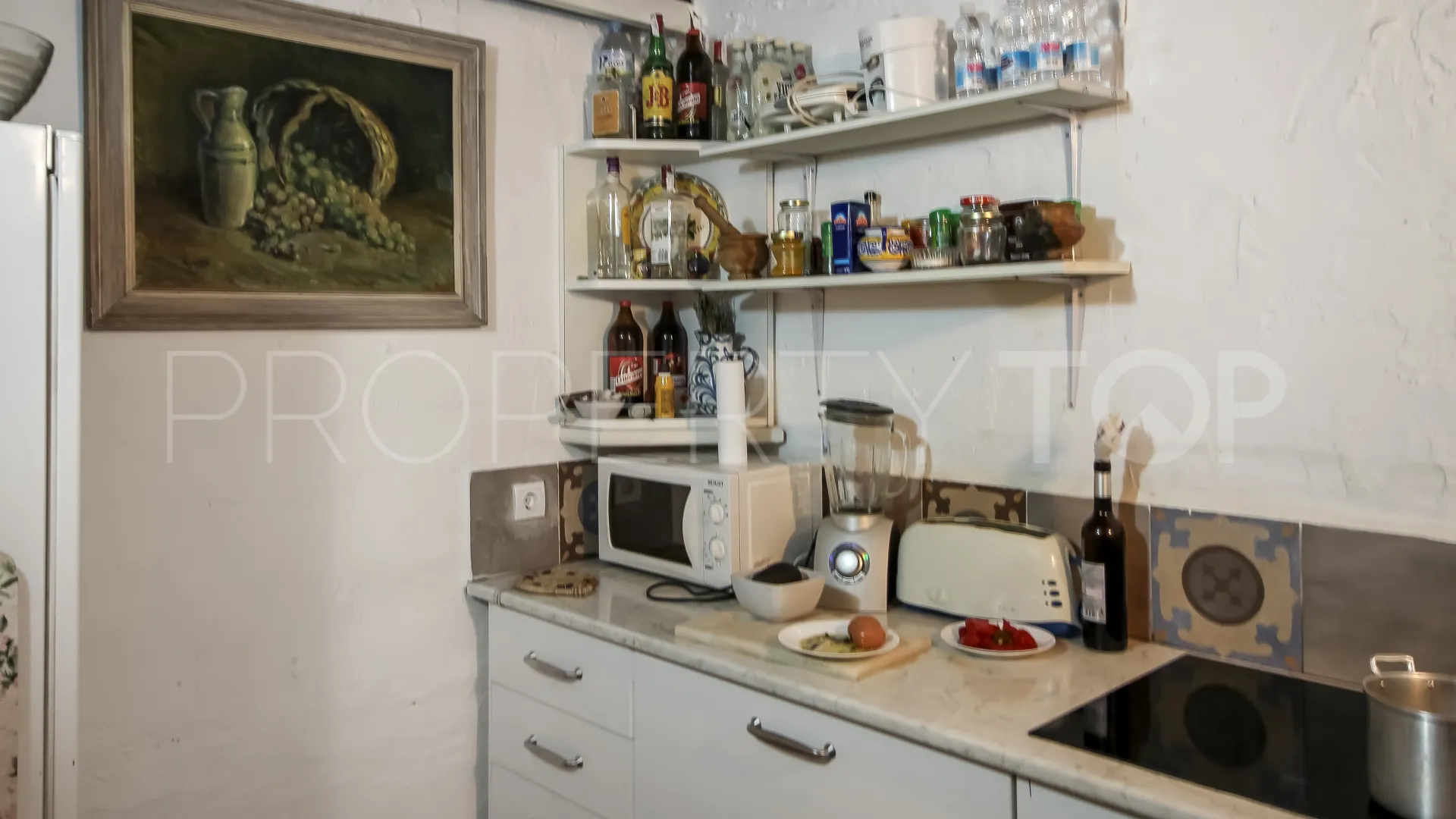 For sale Guaro commercial premises