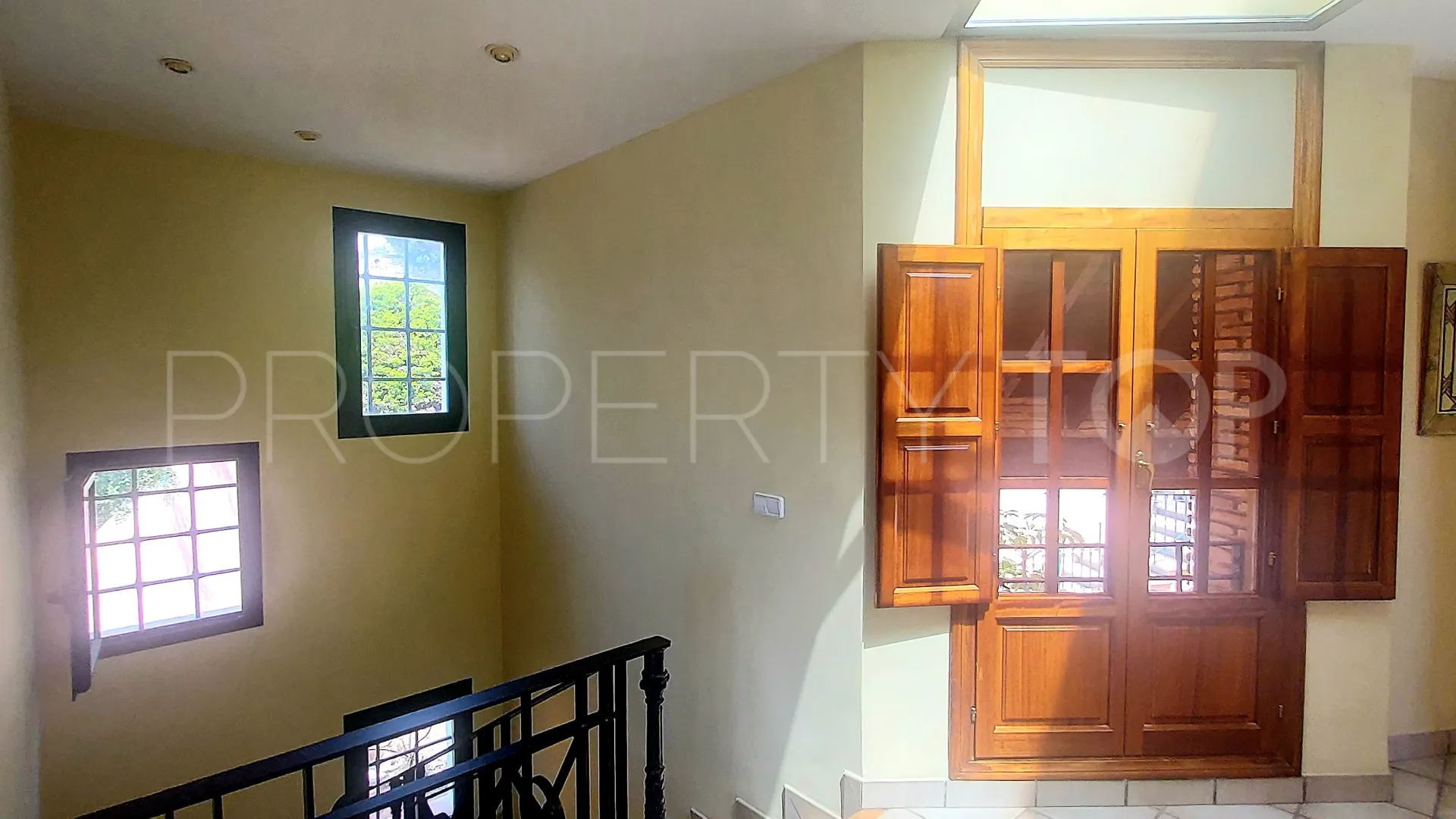 For sale 5 bedrooms villa in Calpe