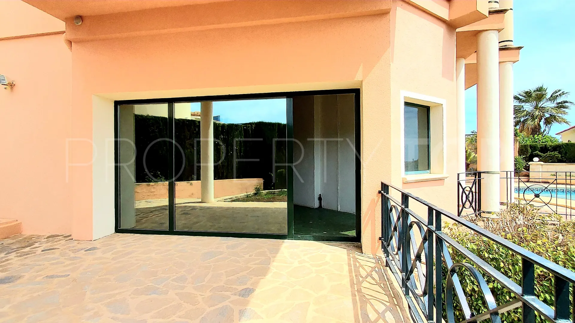 For sale 5 bedrooms villa in Calpe
