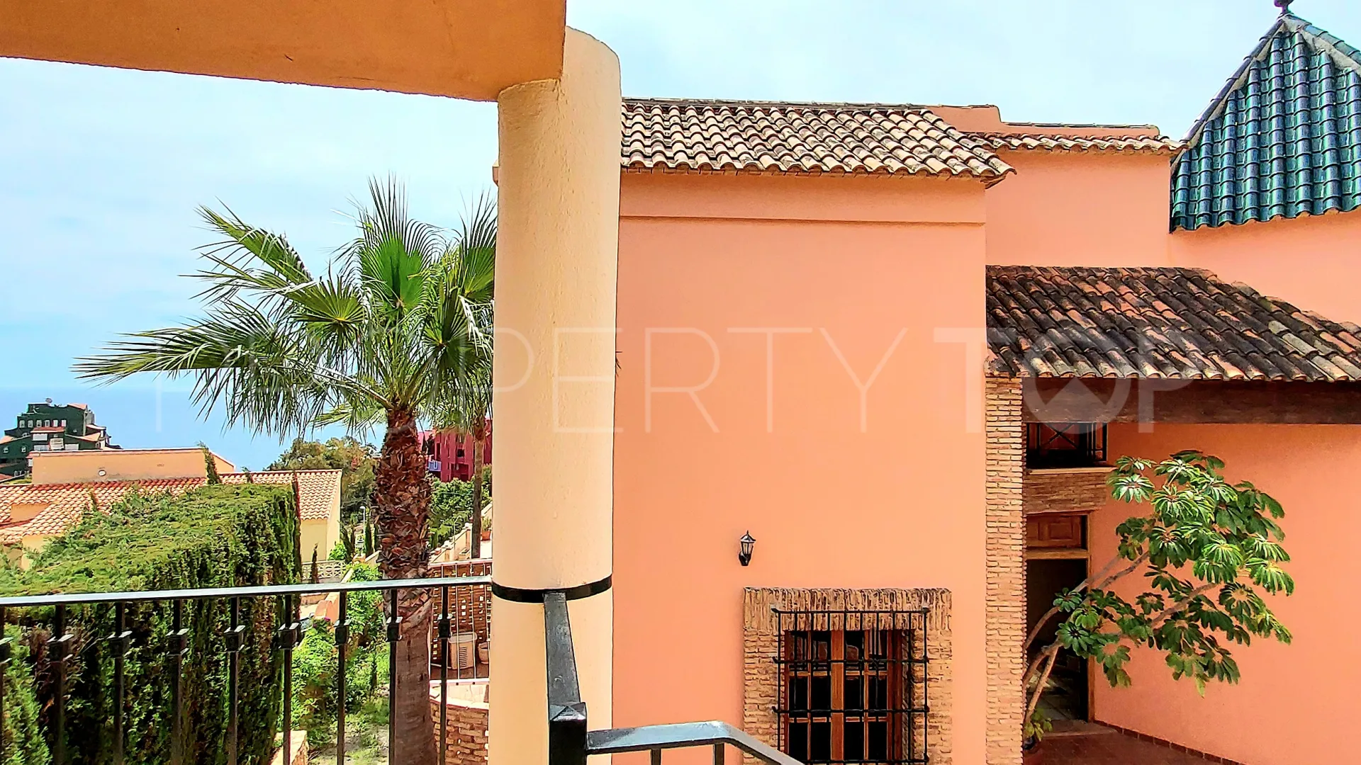 For sale 5 bedrooms villa in Calpe