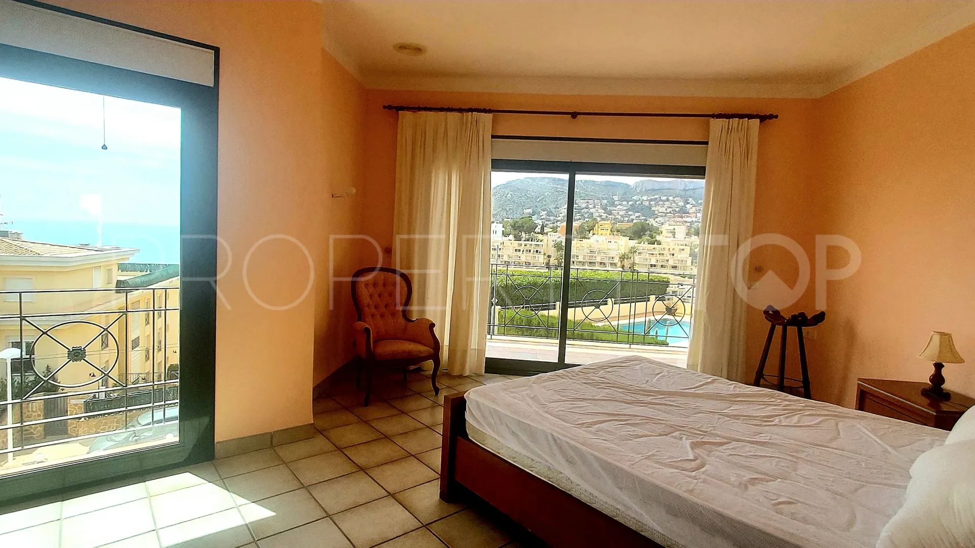 For sale 5 bedrooms villa in Calpe