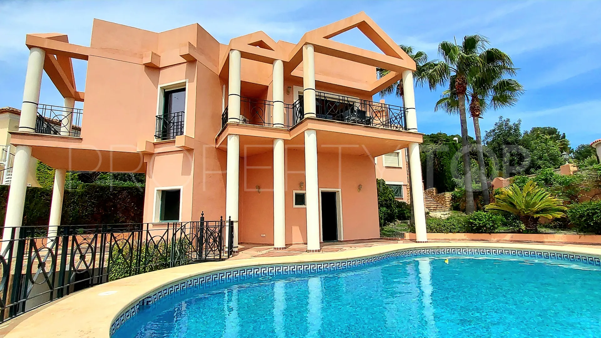 For sale 5 bedrooms villa in Calpe