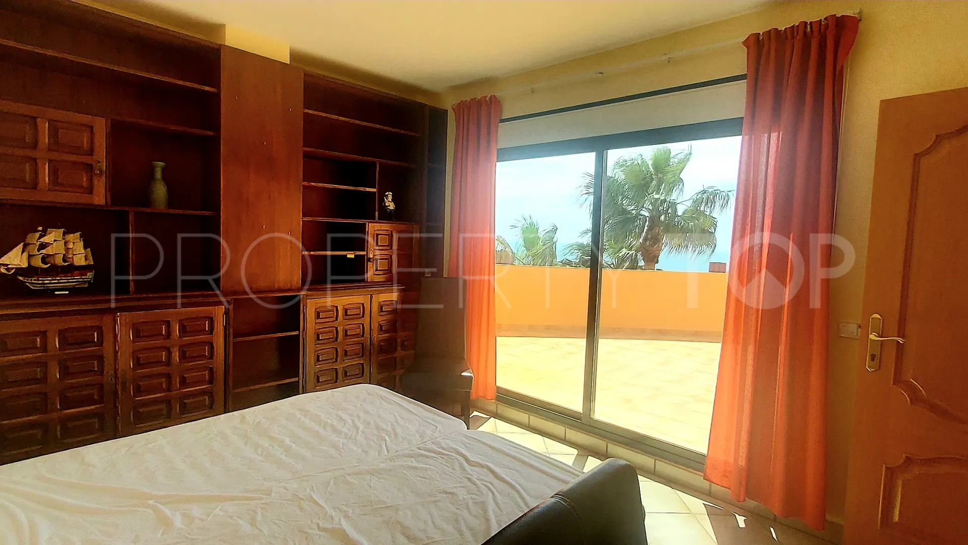 For sale 5 bedrooms villa in Calpe