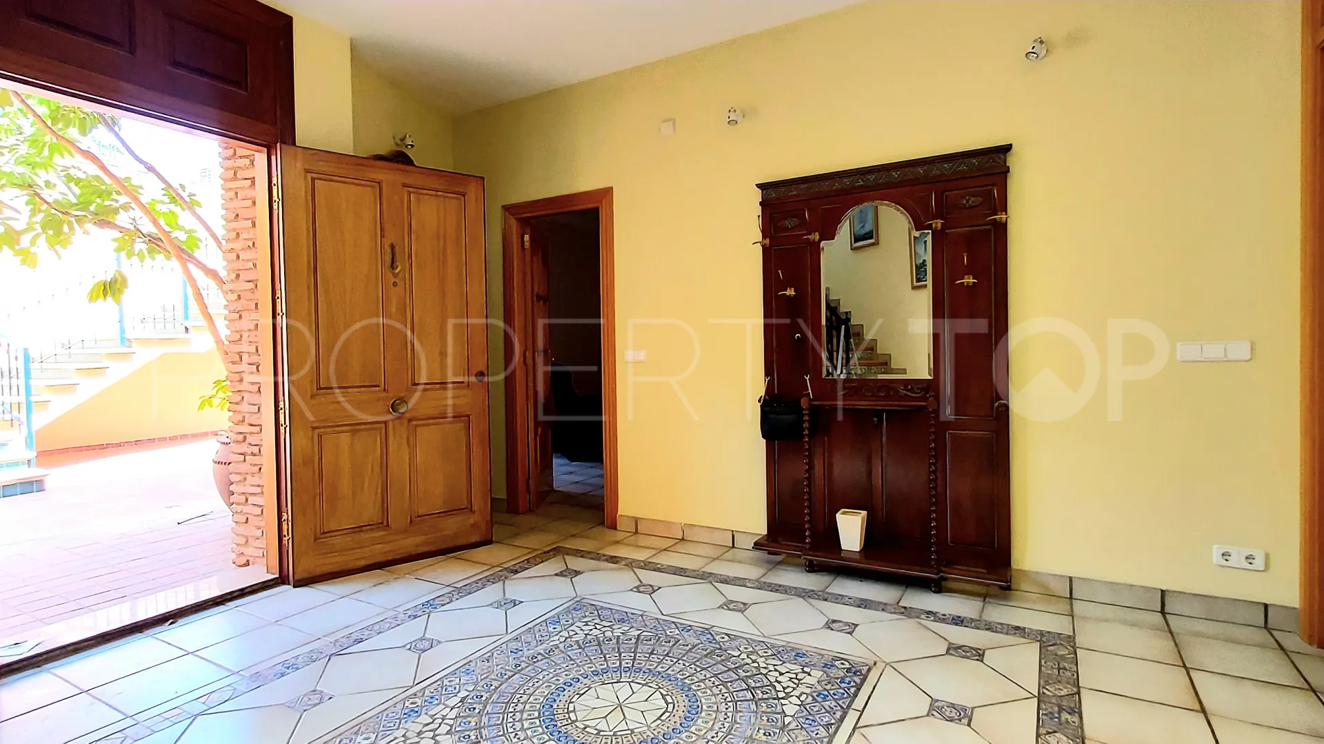 For sale 5 bedrooms villa in Calpe