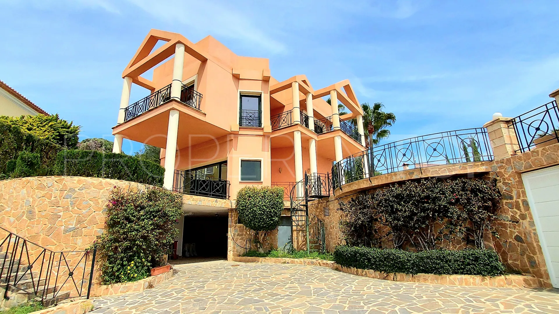 For sale 5 bedrooms villa in Calpe