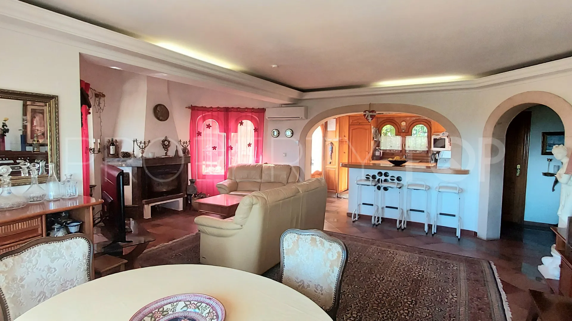 Comprar villa en Benissa Costa de 8 dormitorios