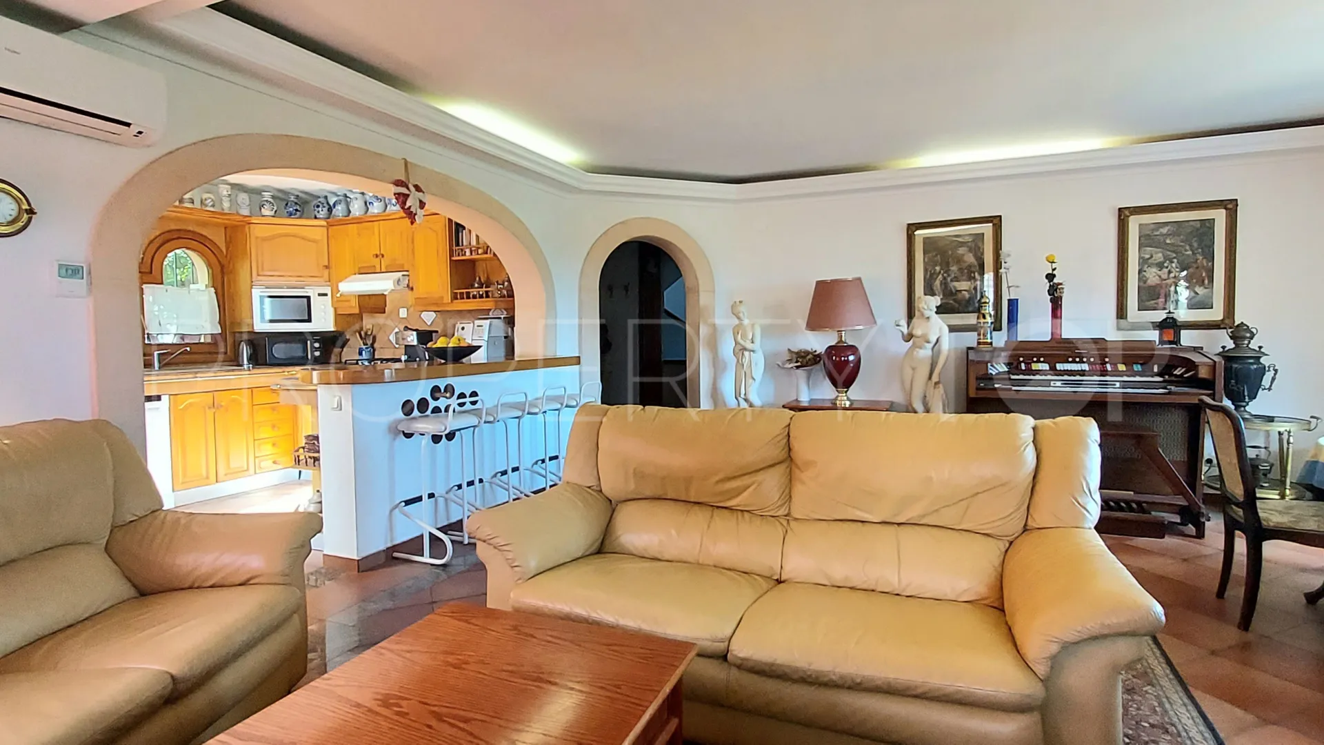 Comprar villa en Benissa Costa de 8 dormitorios