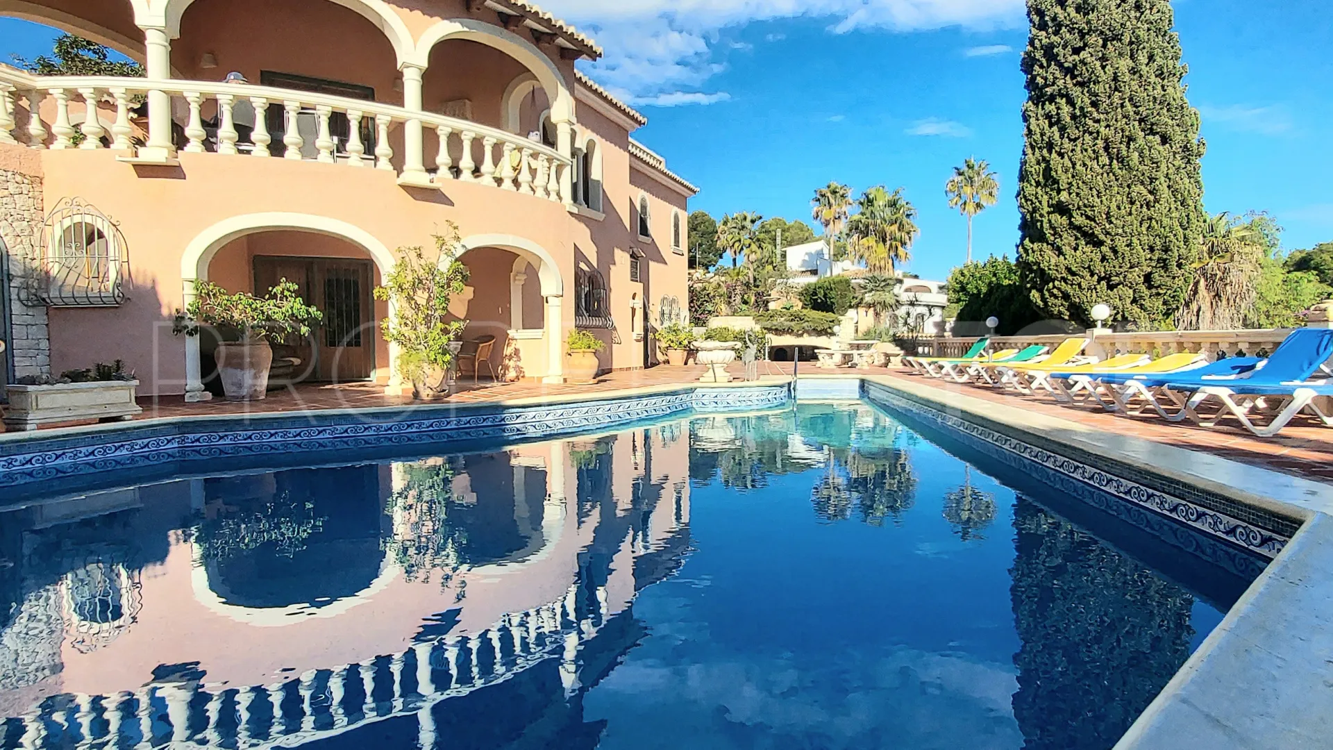Comprar villa en Benissa Costa de 8 dormitorios