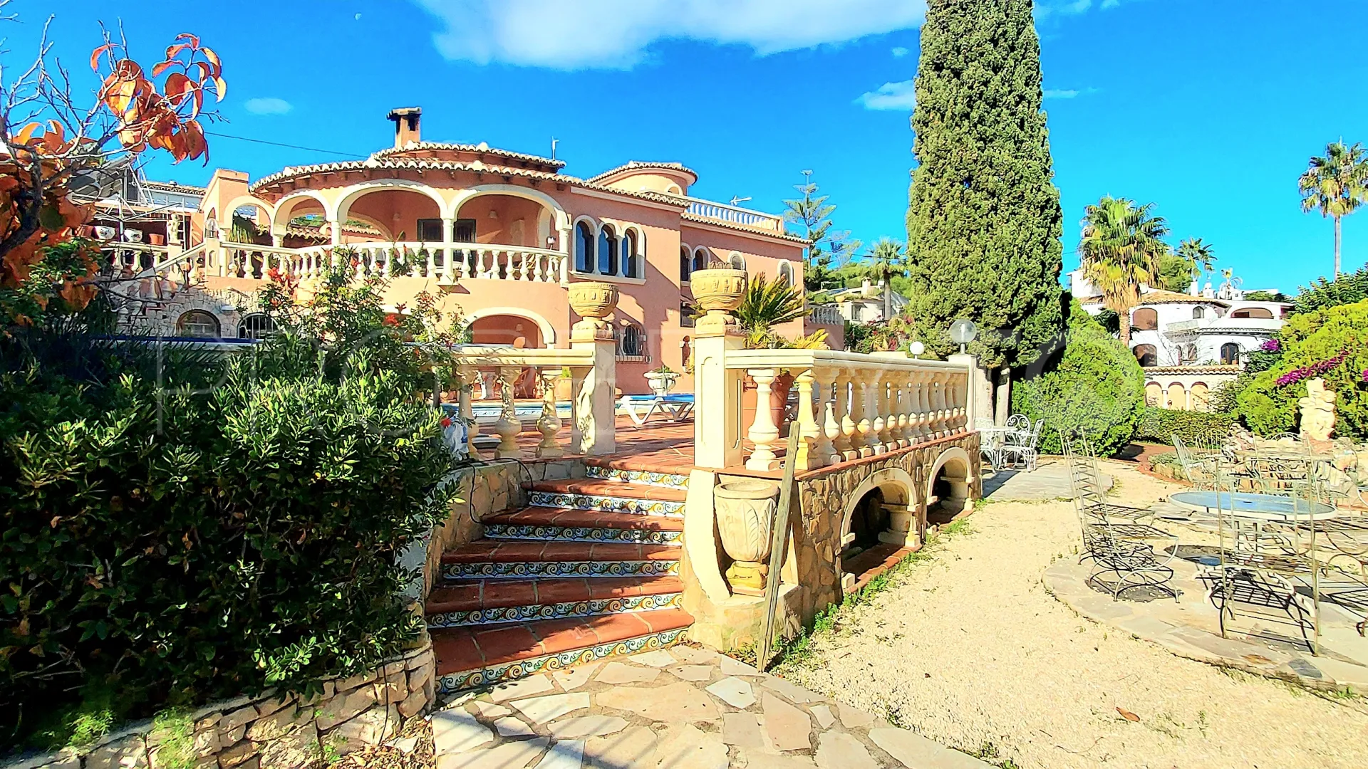 Comprar villa en Benissa Costa de 8 dormitorios