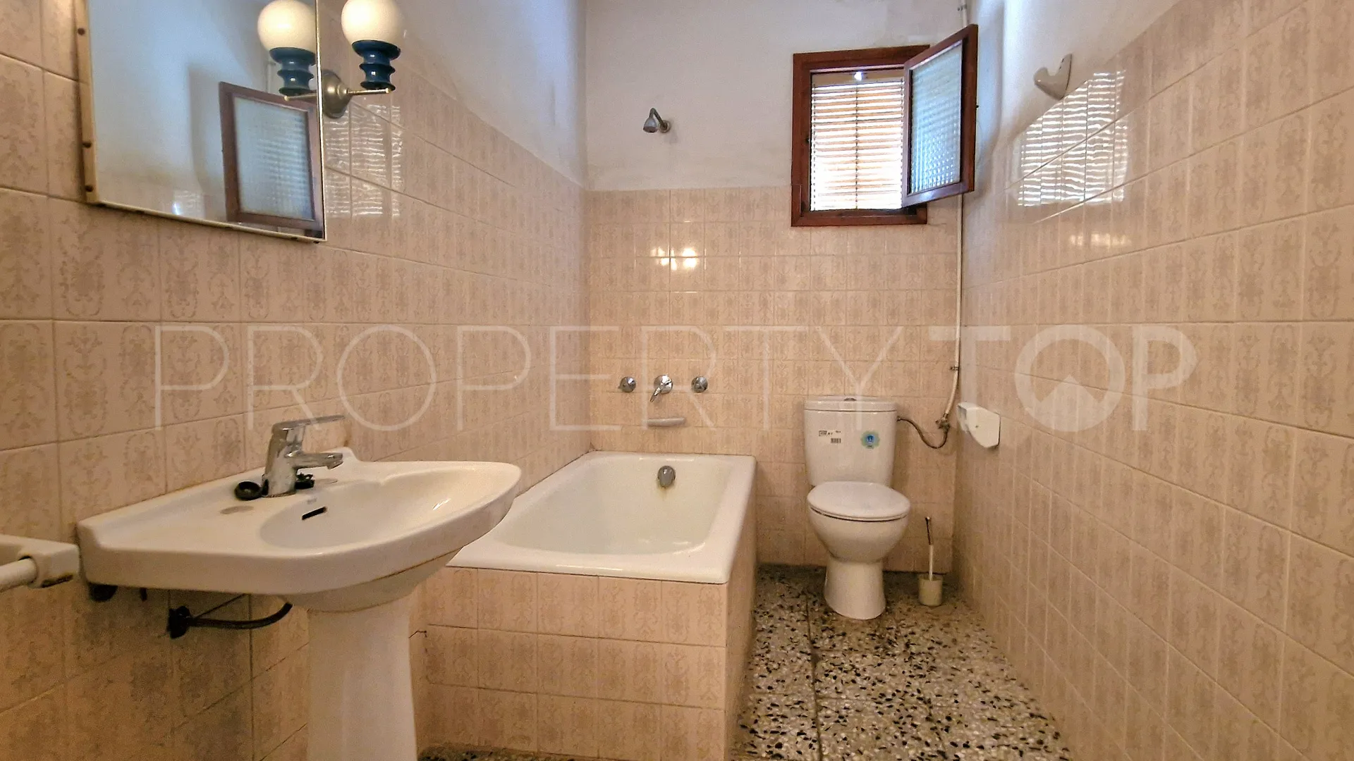 Villa pareada con 7 dormitorios en venta en Benissa