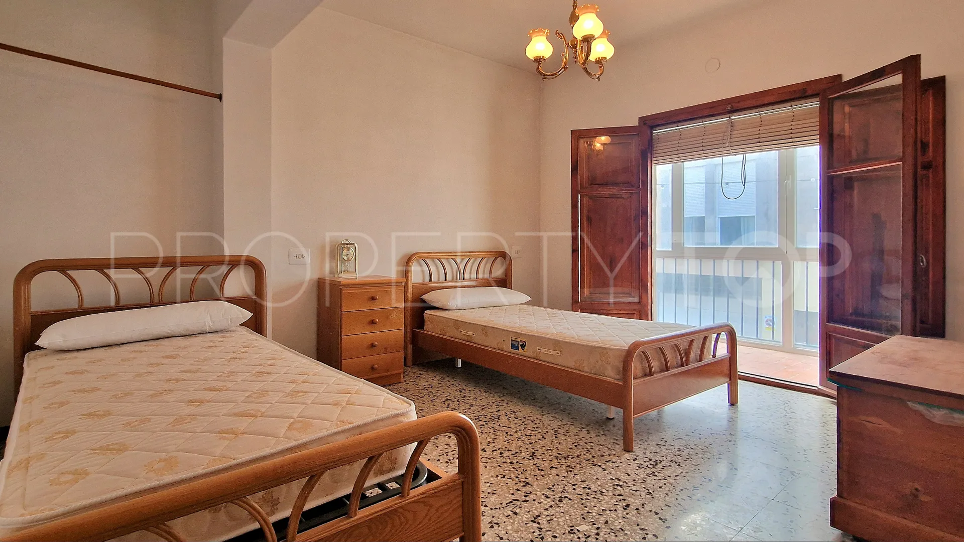 Villa pareada con 7 dormitorios en venta en Benissa