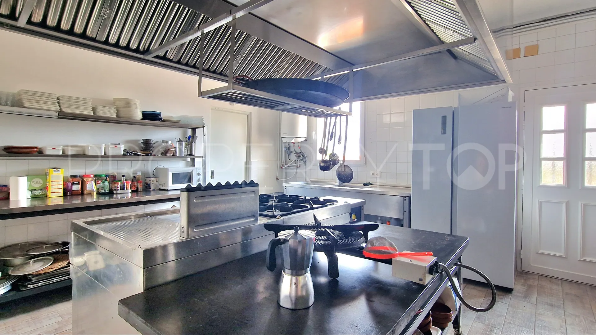 For sale Les Rotes 8 bedrooms commercial premises