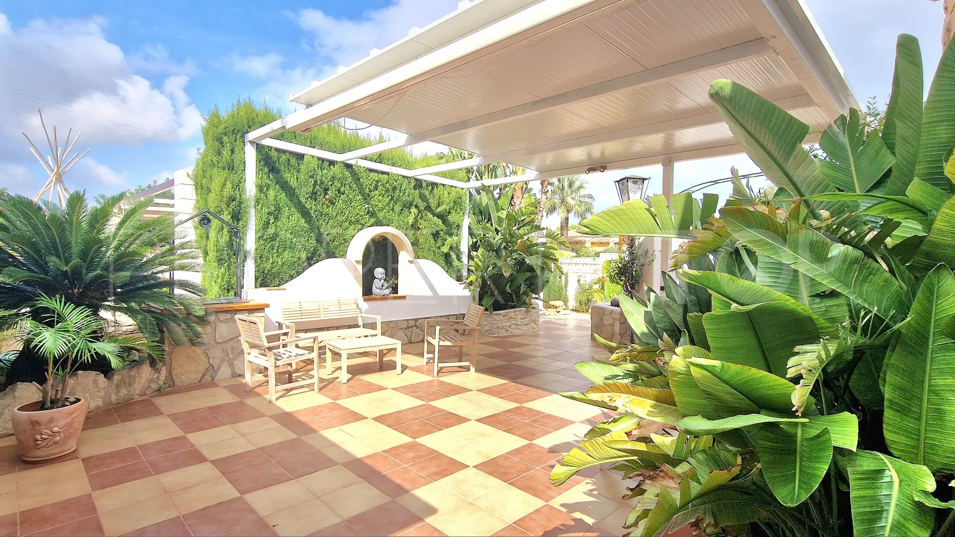 For sale Les Rotes 8 bedrooms commercial premises
