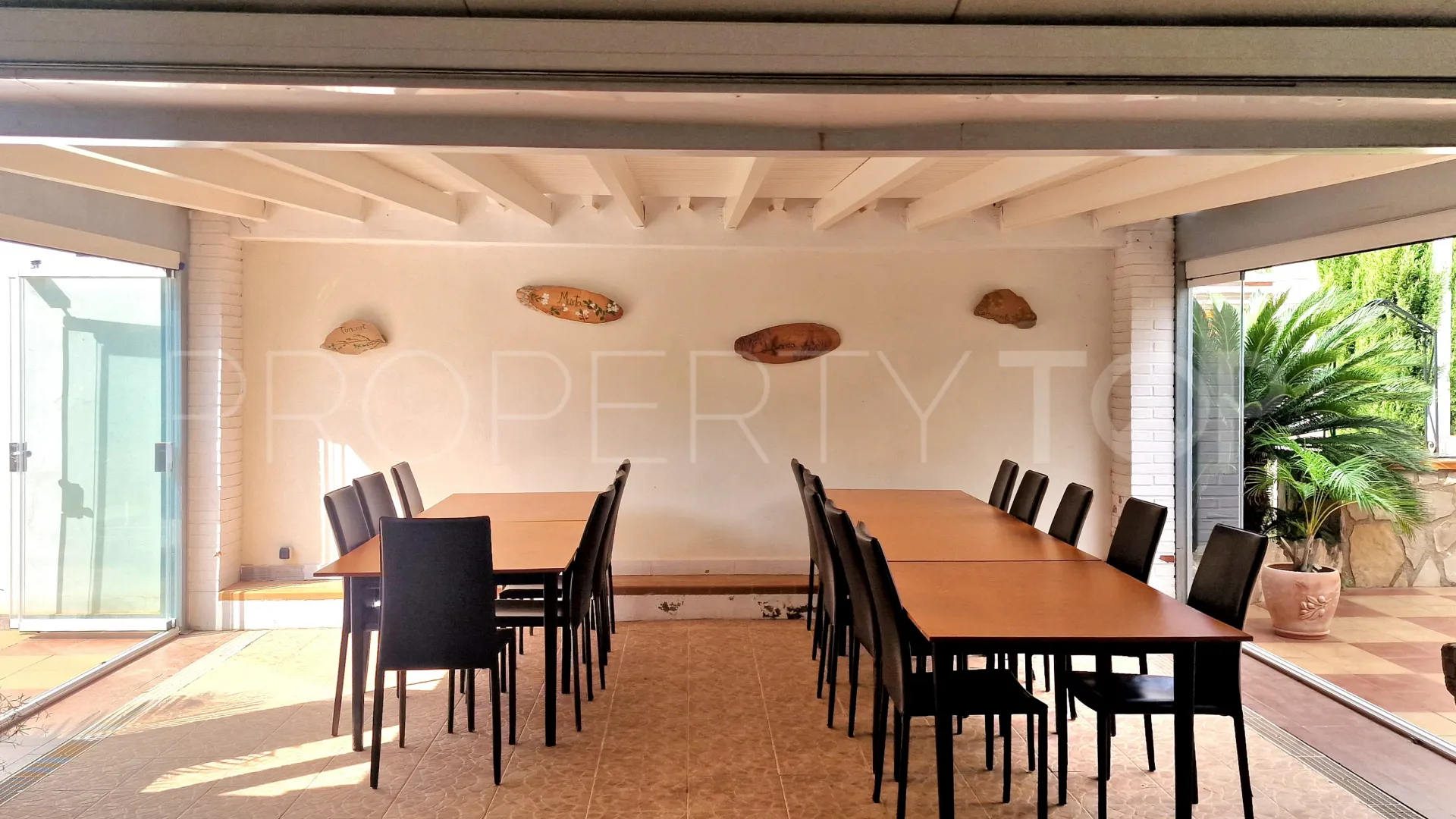 For sale Les Rotes 8 bedrooms commercial premises