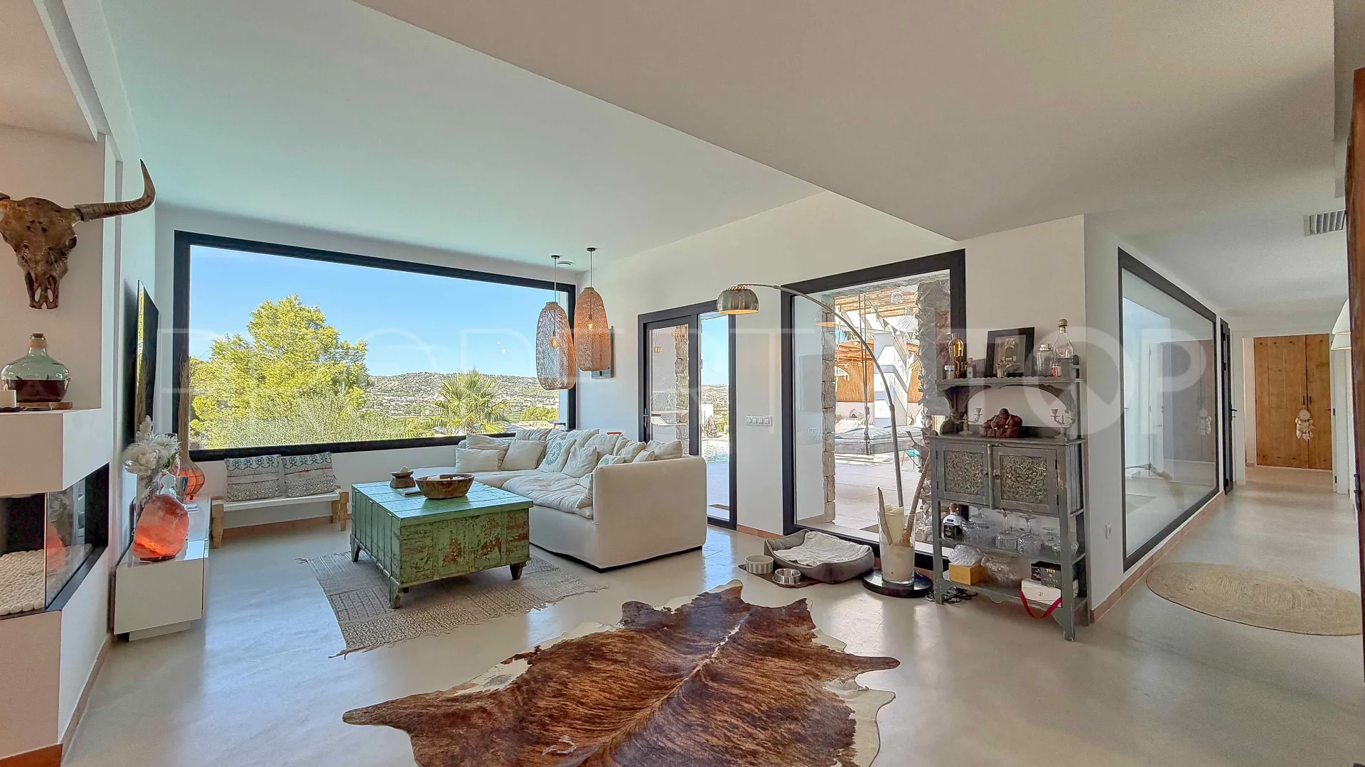 For sale villa in Jávea with 4 bedrooms