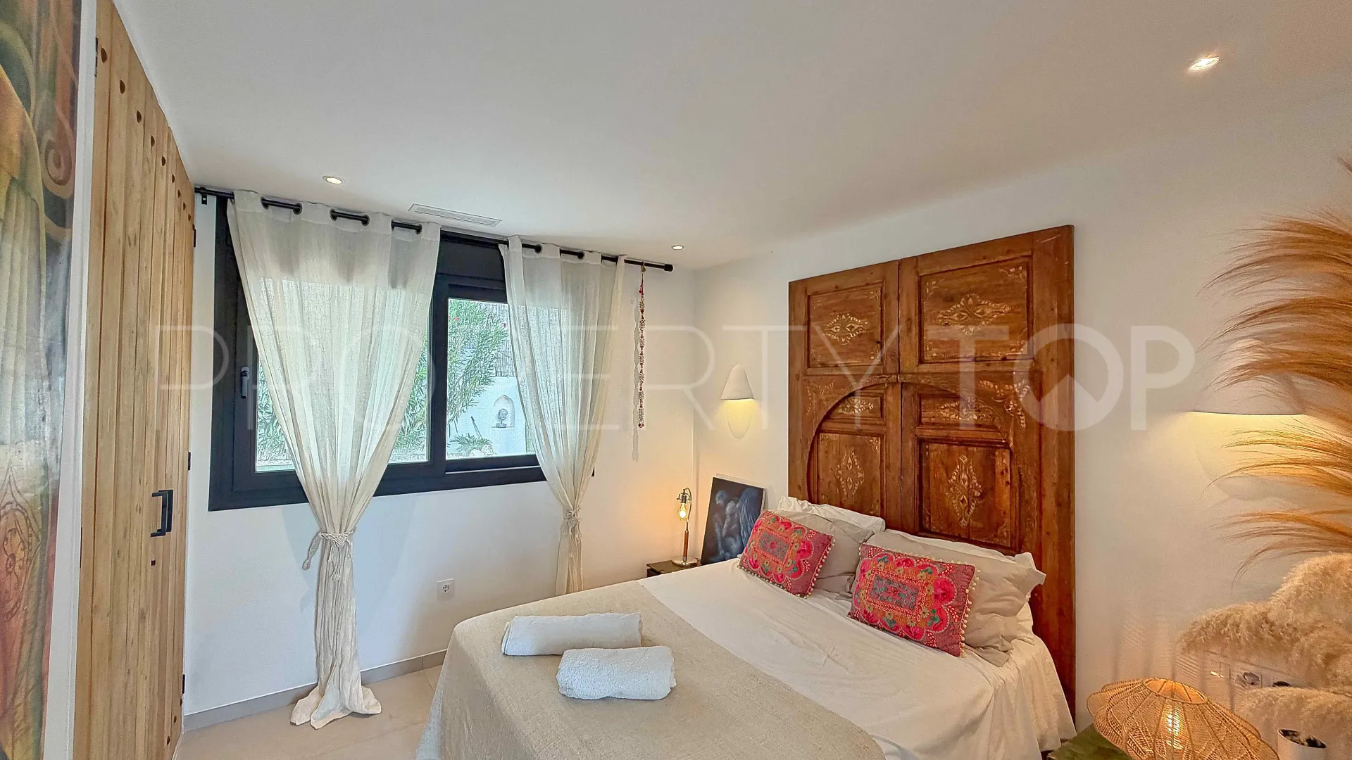 For sale villa in Jávea with 4 bedrooms