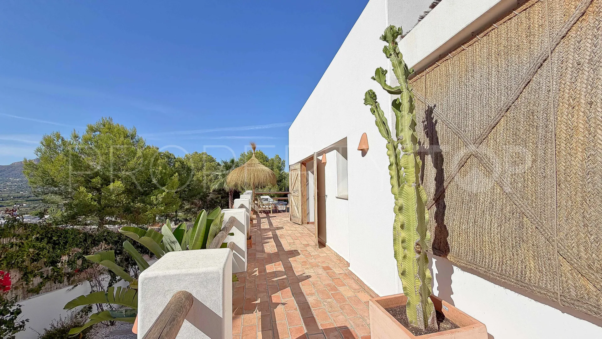 For sale villa in Jávea with 4 bedrooms