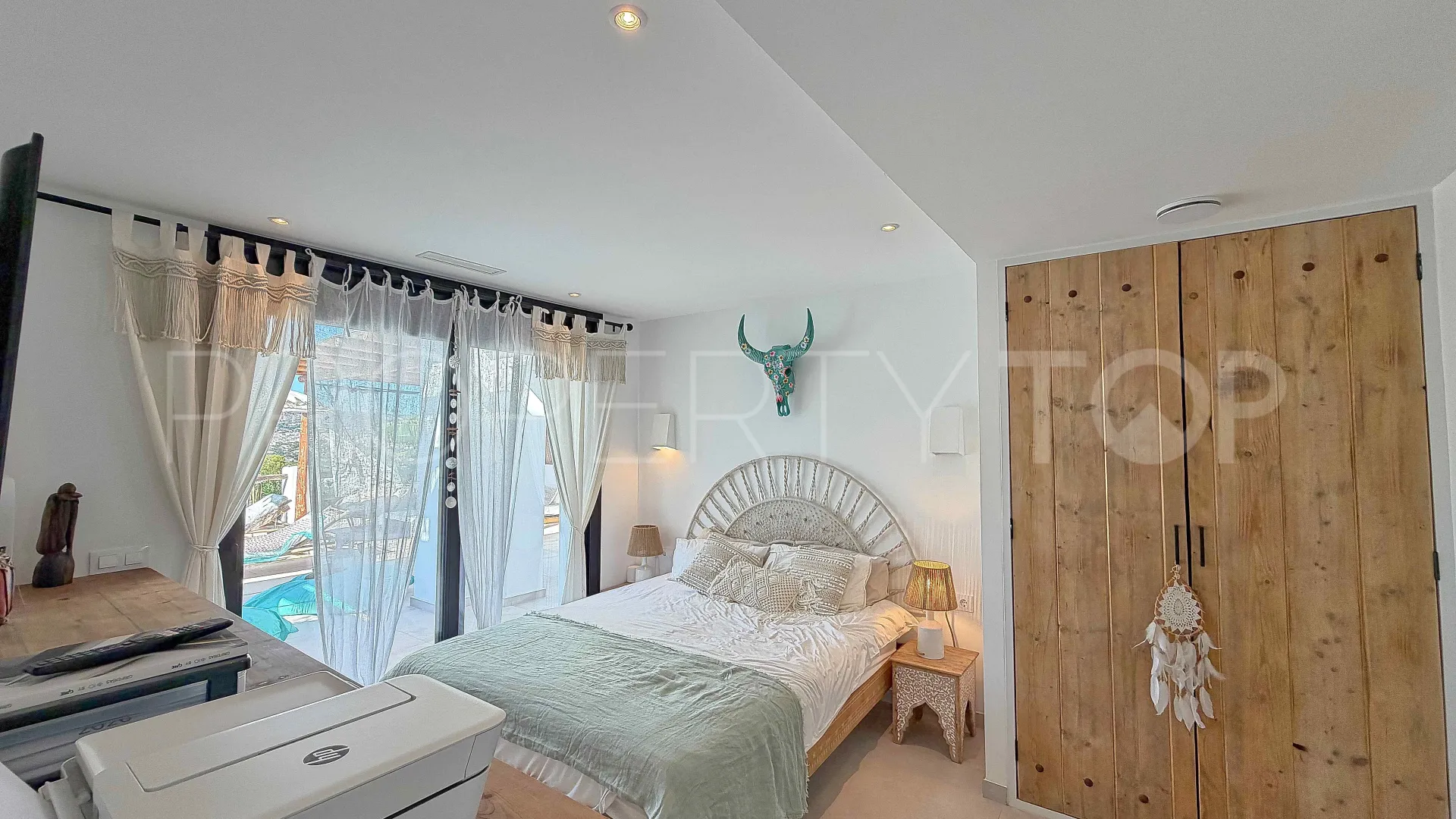 For sale villa in Jávea with 4 bedrooms